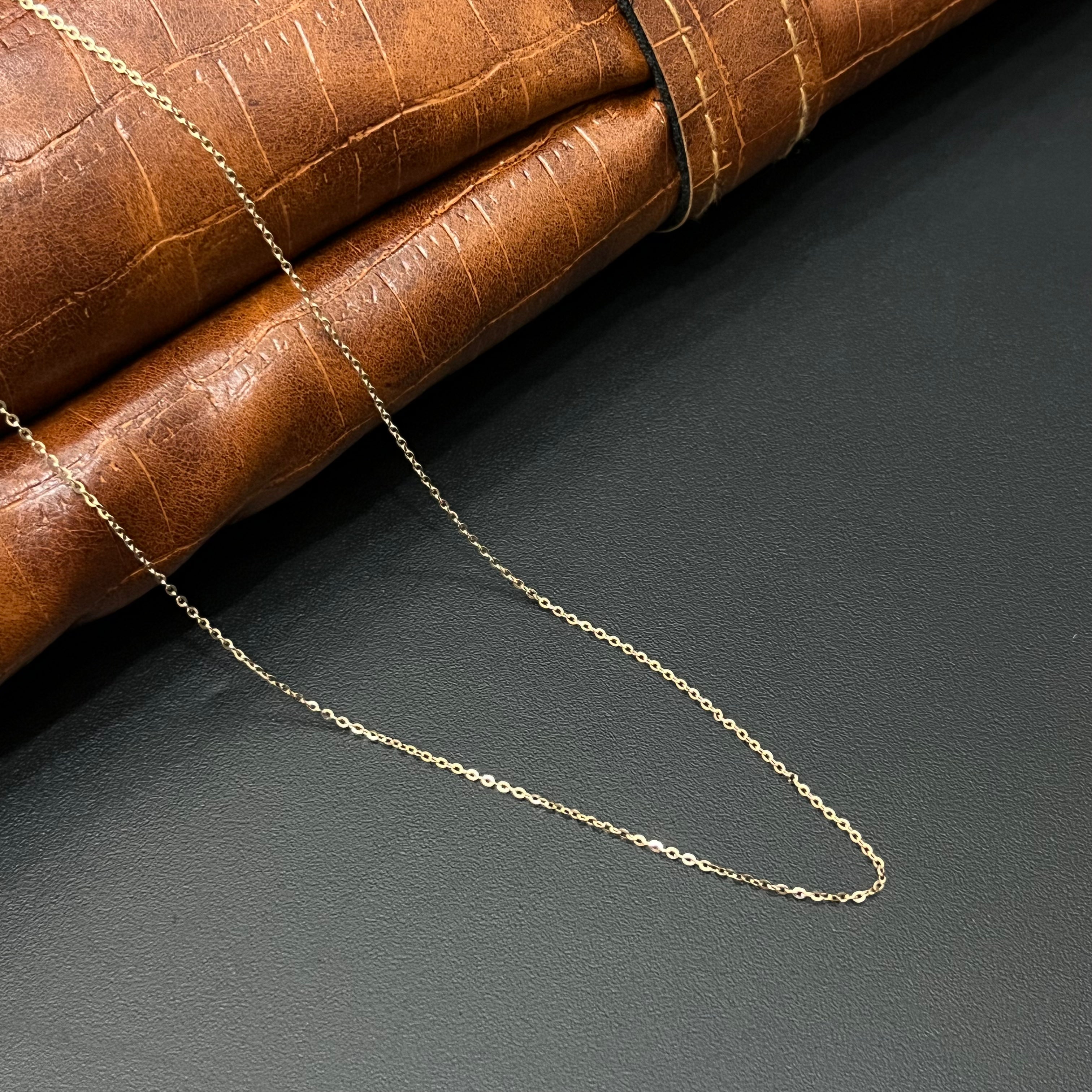 Silver Ladies Chain Slim Invisible Design