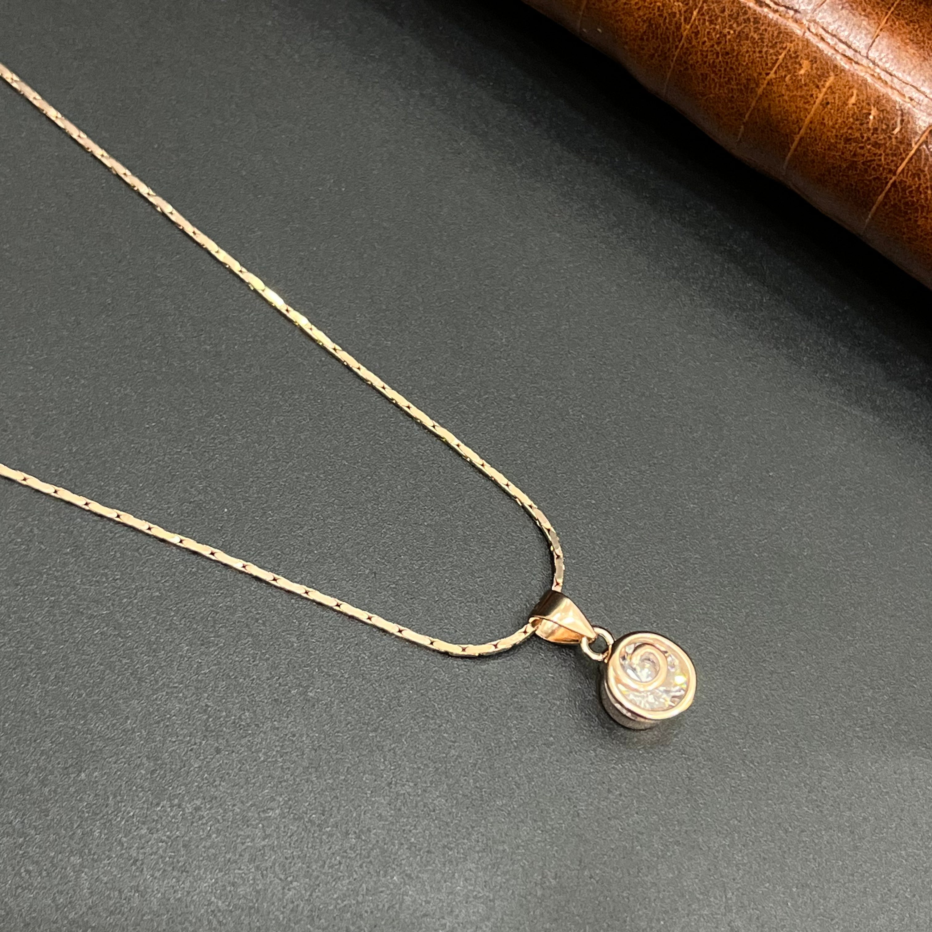 Silver Ladies Pendant Twirl Glow Round Rose Gold 925