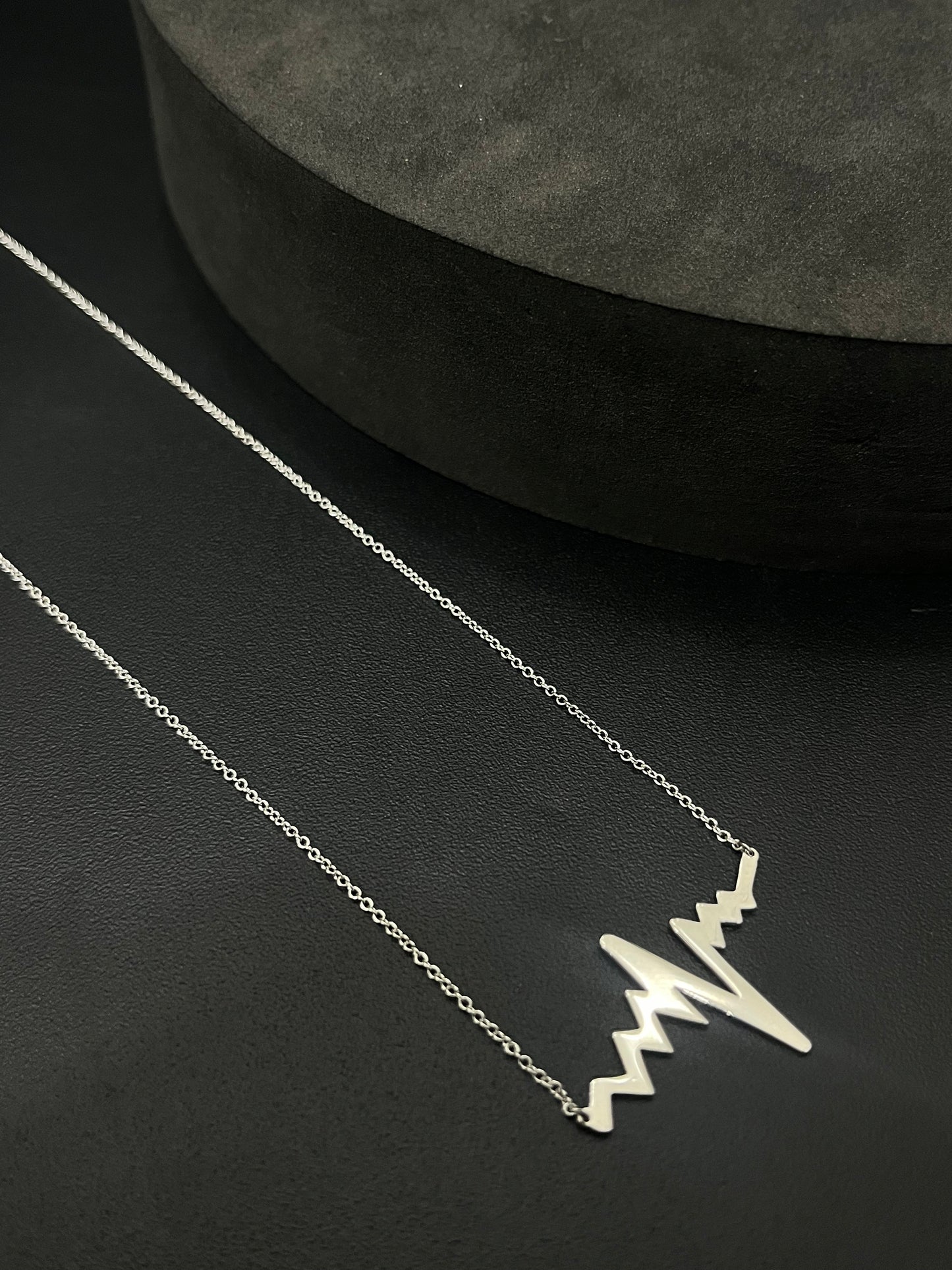 Ladies Silver Chain Heart Beats