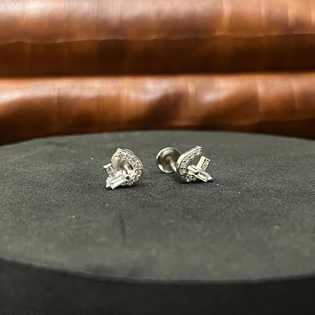 Silver Ladies Stud  U White Stone