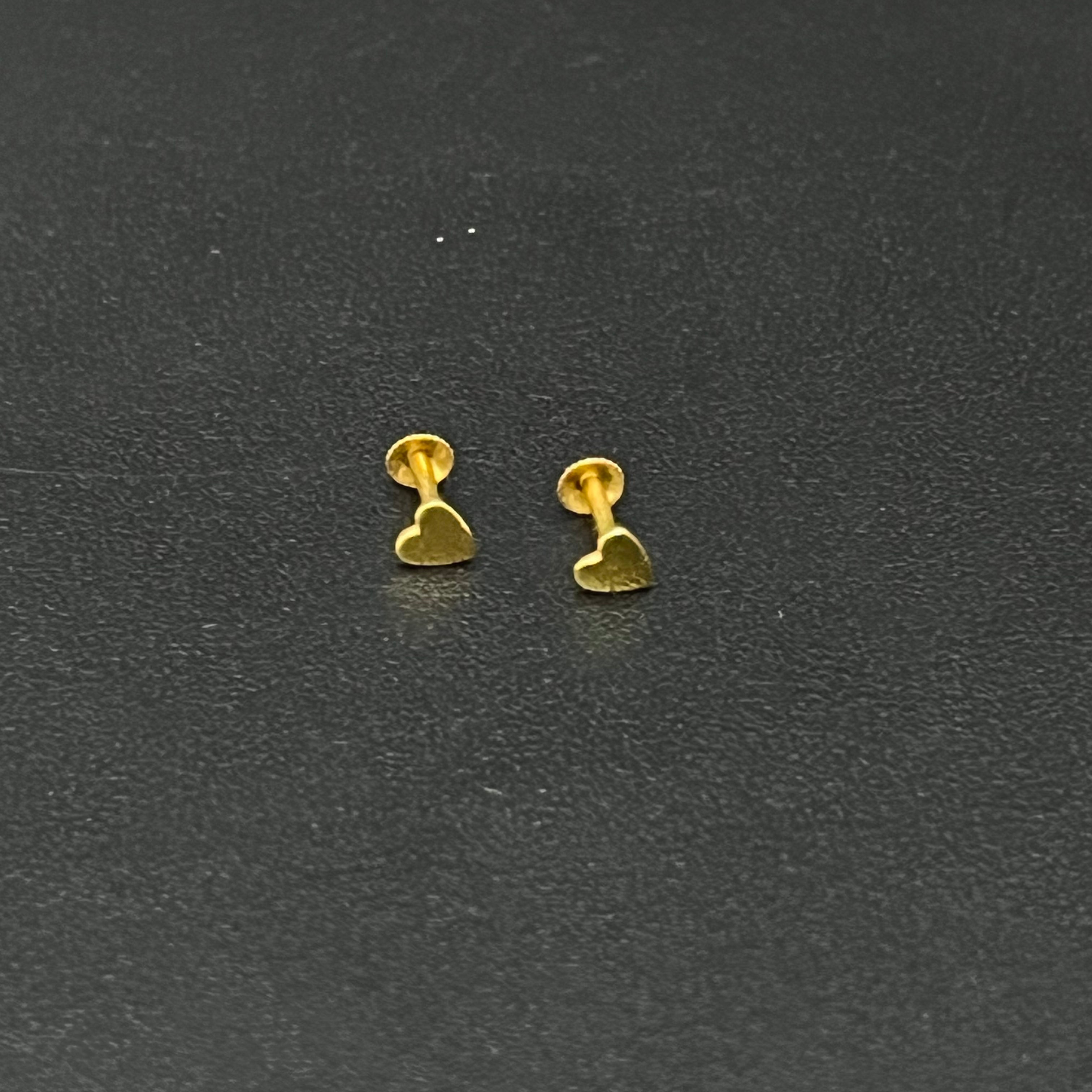 Gold Second stud Heartz