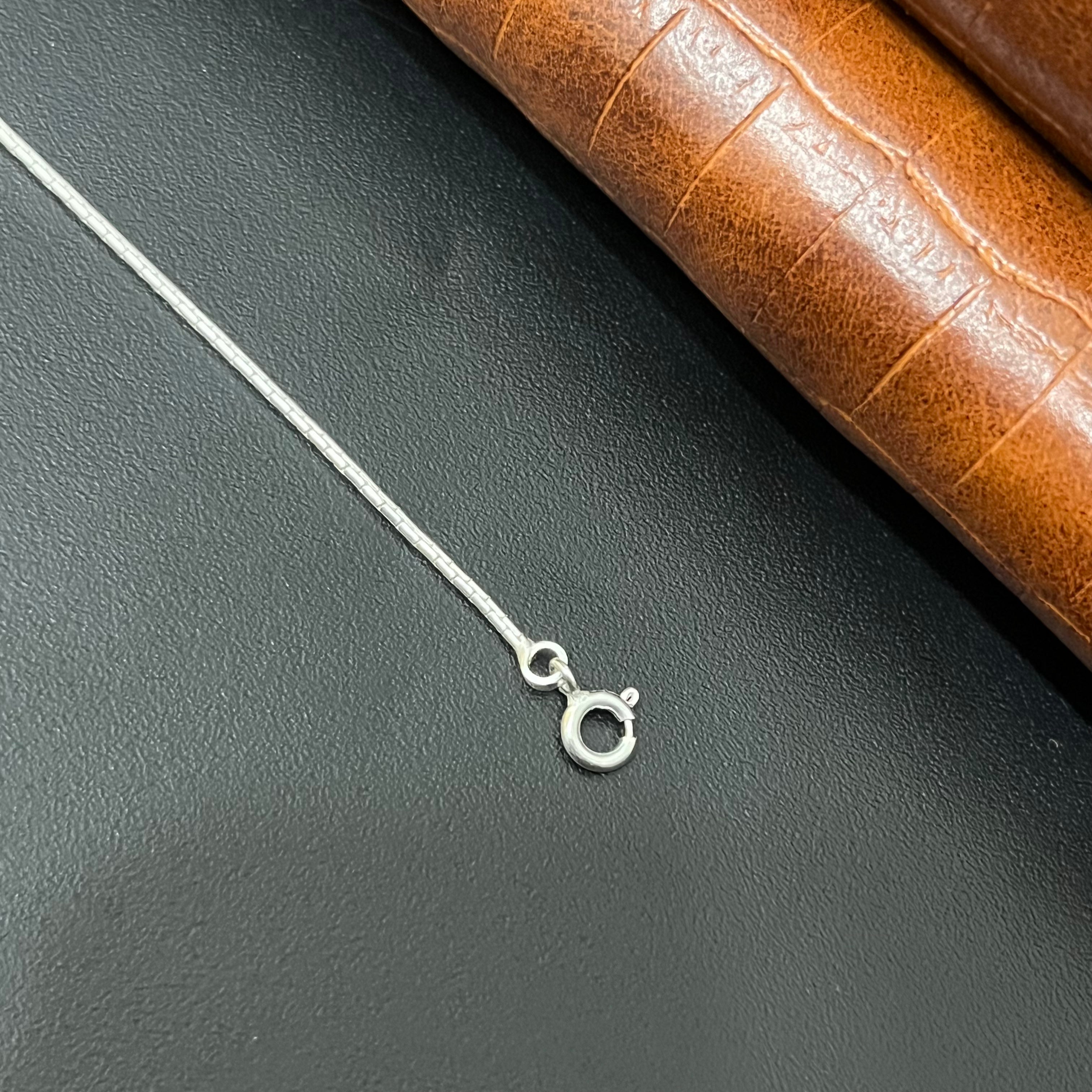 Silver Ladies Anklet Black Center Beads Centre 925