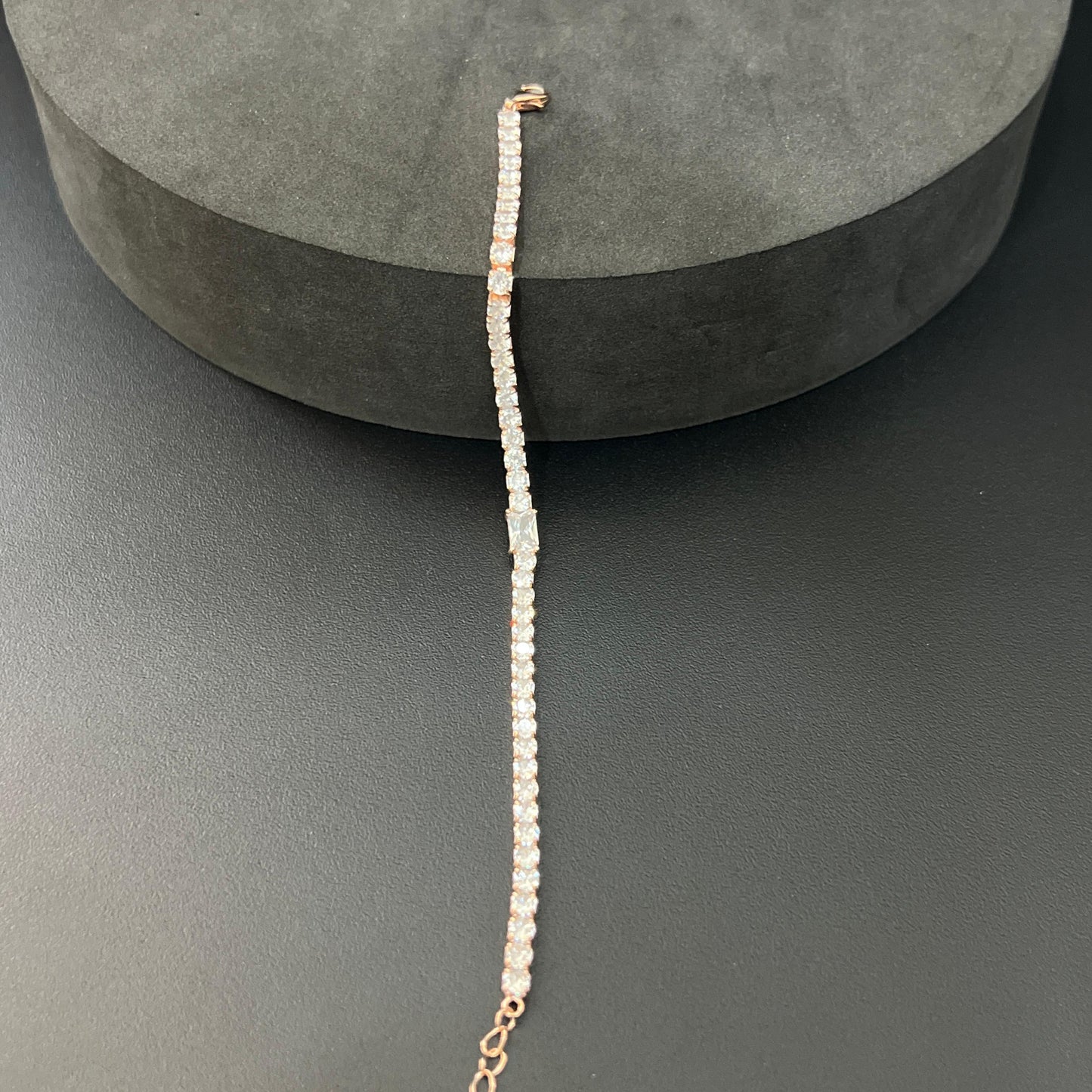 Ladies Bracelet Rosegold White stones