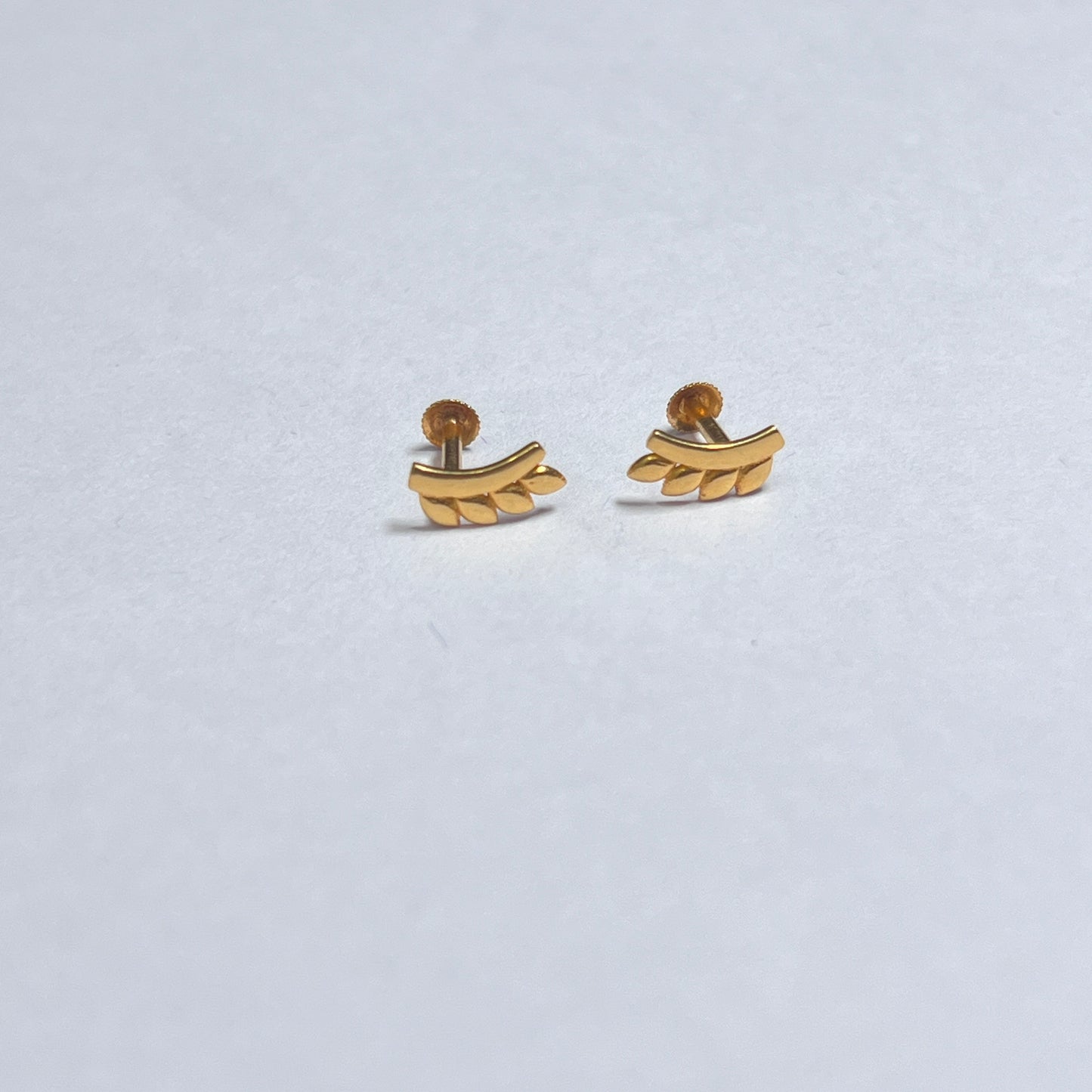 Gold Studs Leaf