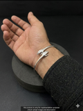 Silver Hug Kada Unisex