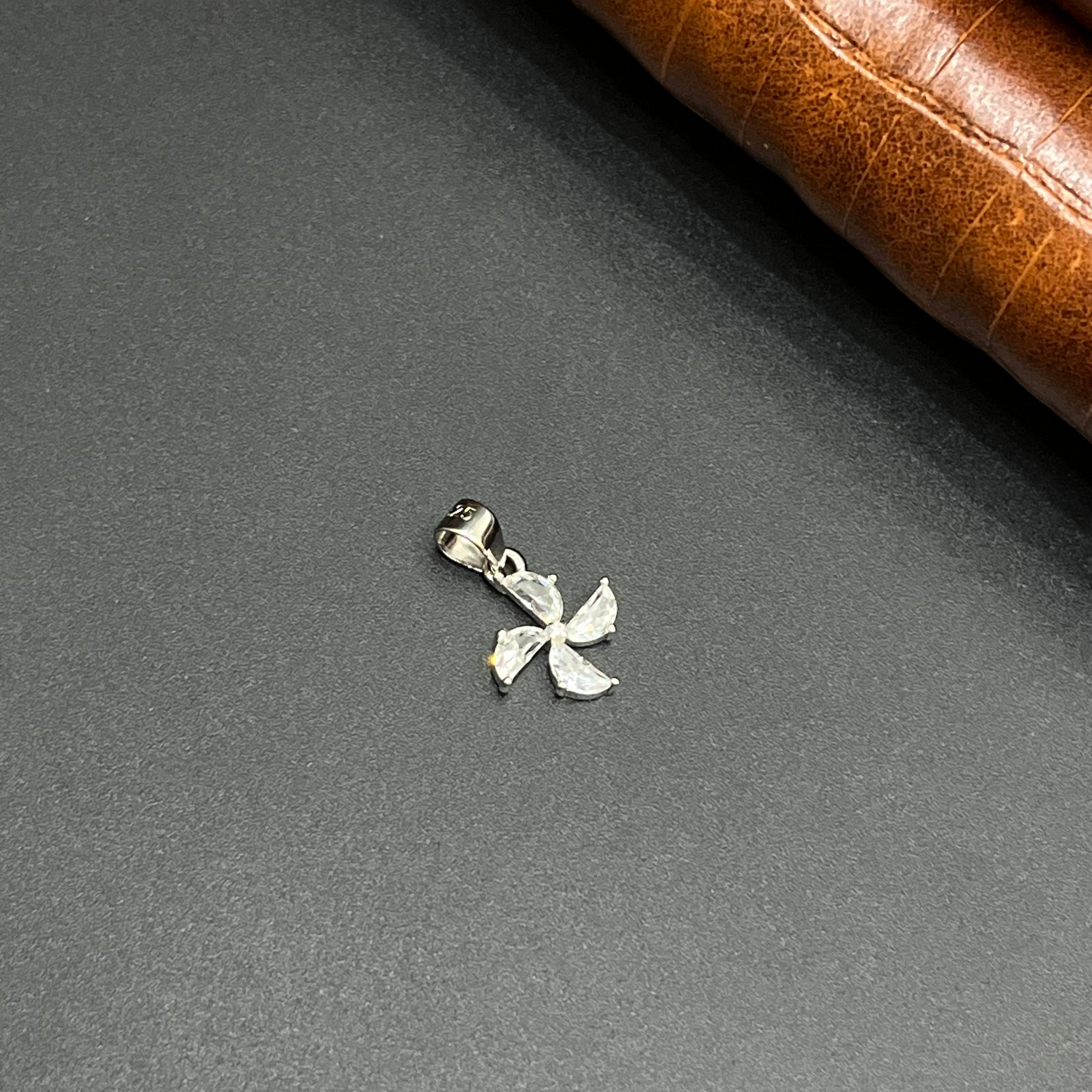 Silver Ladies Pendant Dainty Flower Sparkle 925