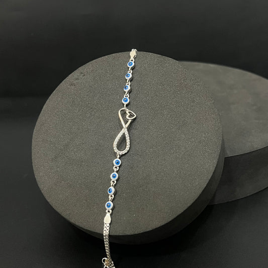 Silver Ladies Infinity Bracelet 2 Heartz