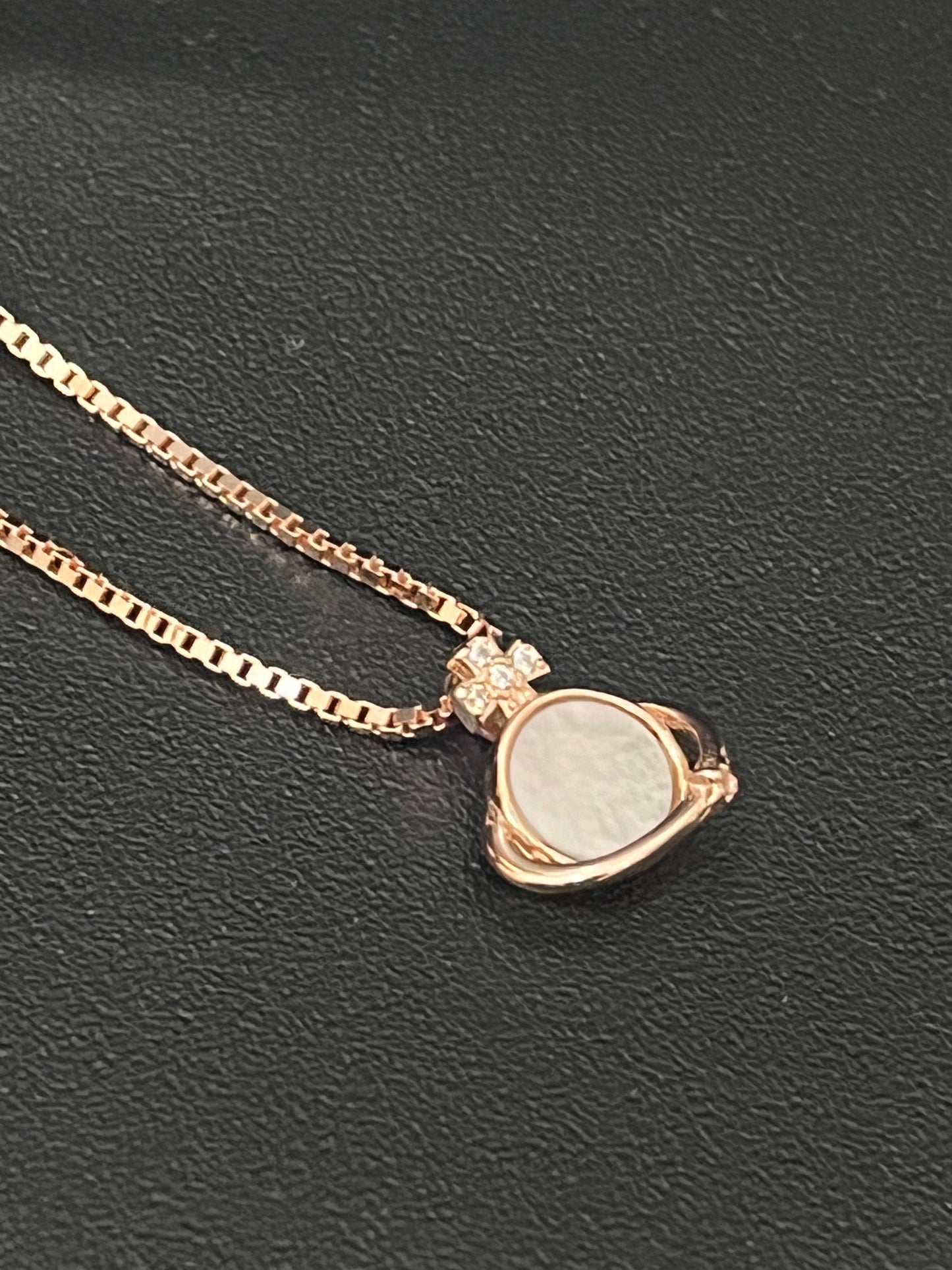 Ladies Pendant Chain _Italian Circle