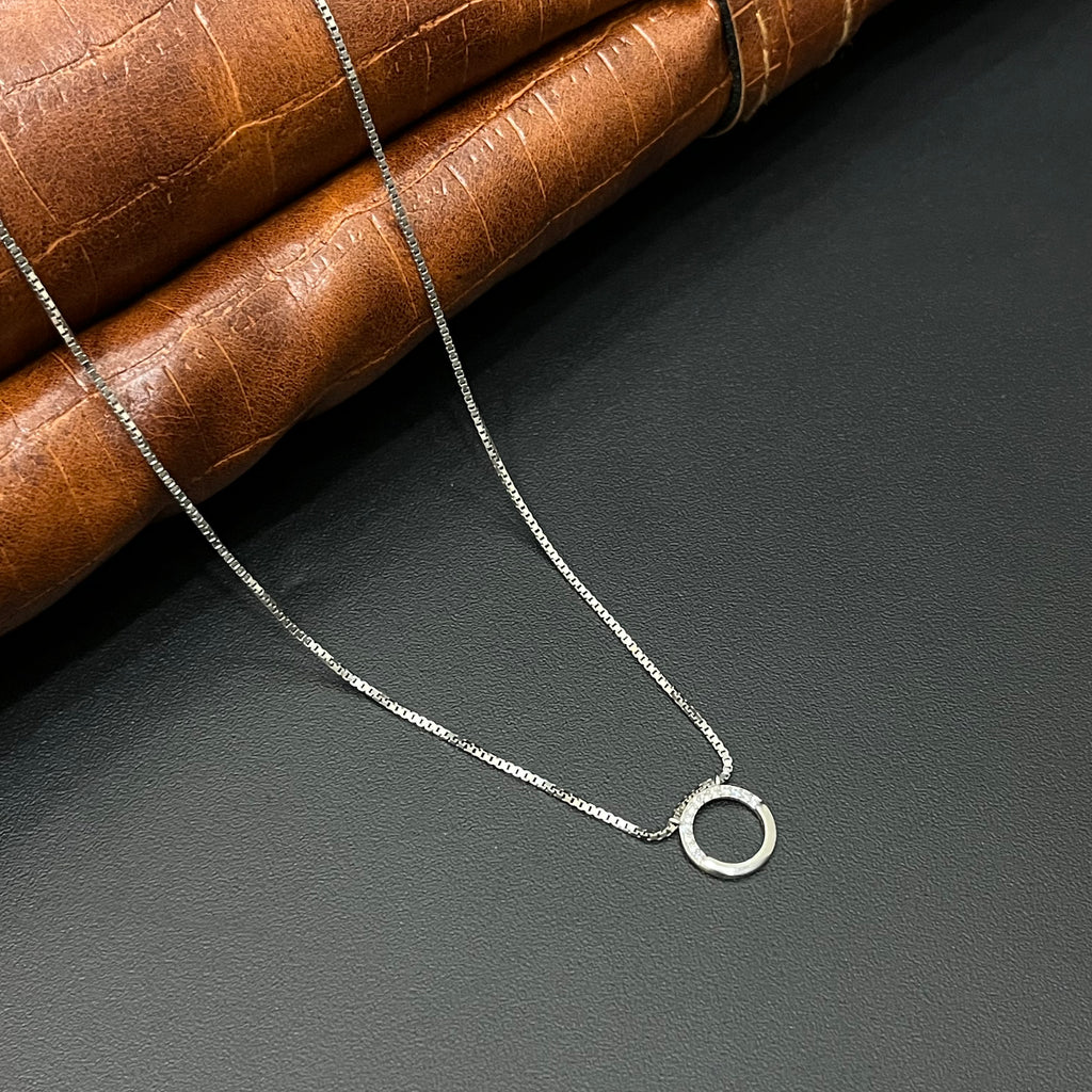 Silver Ladies Chain Circle Line