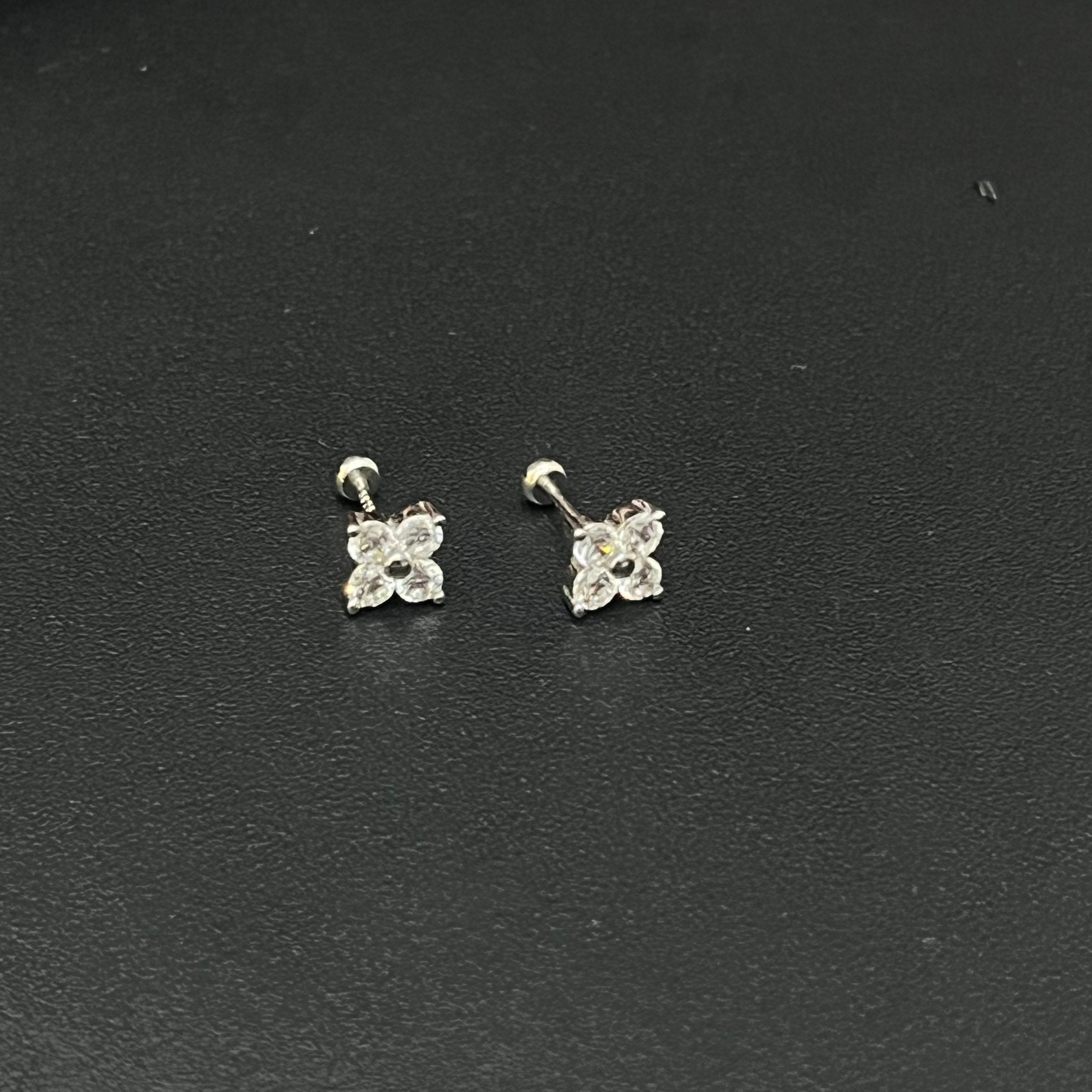 Silver Ladies Second Stud White AD Flower