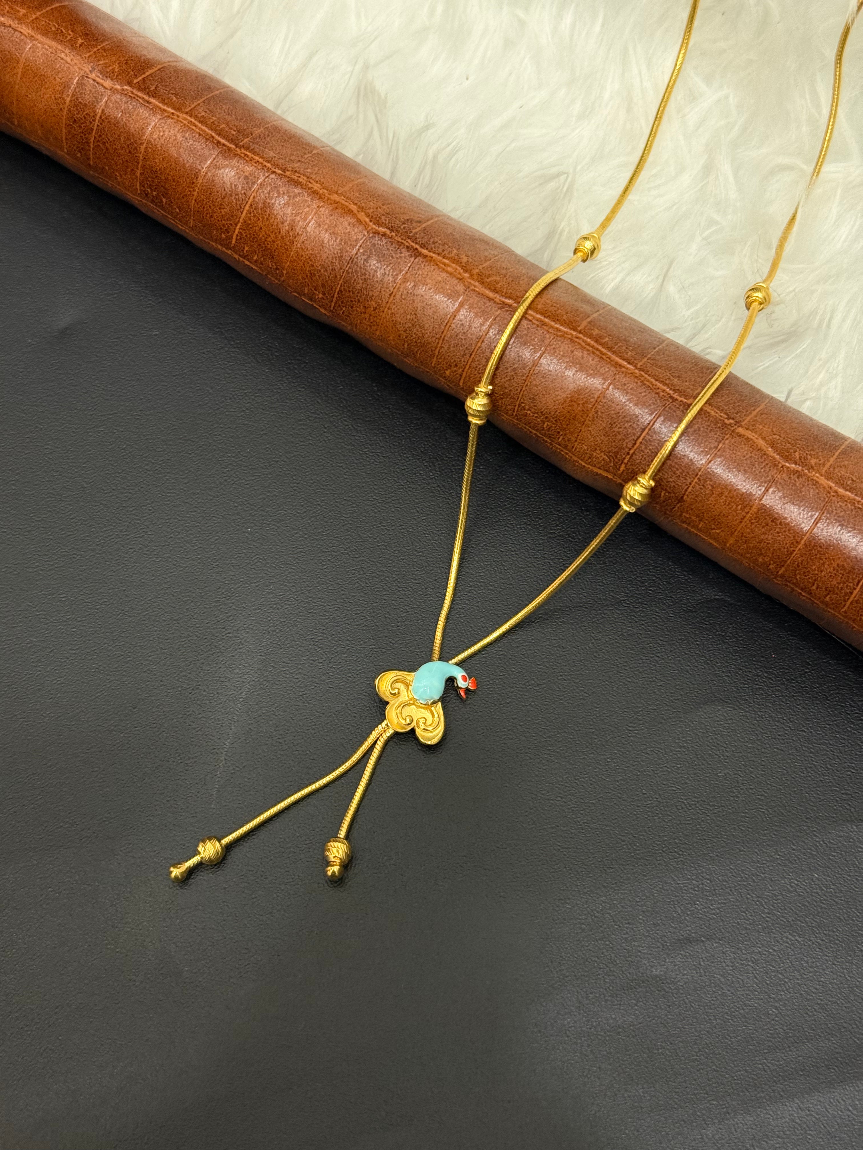 Ladies Pendant Chain 2