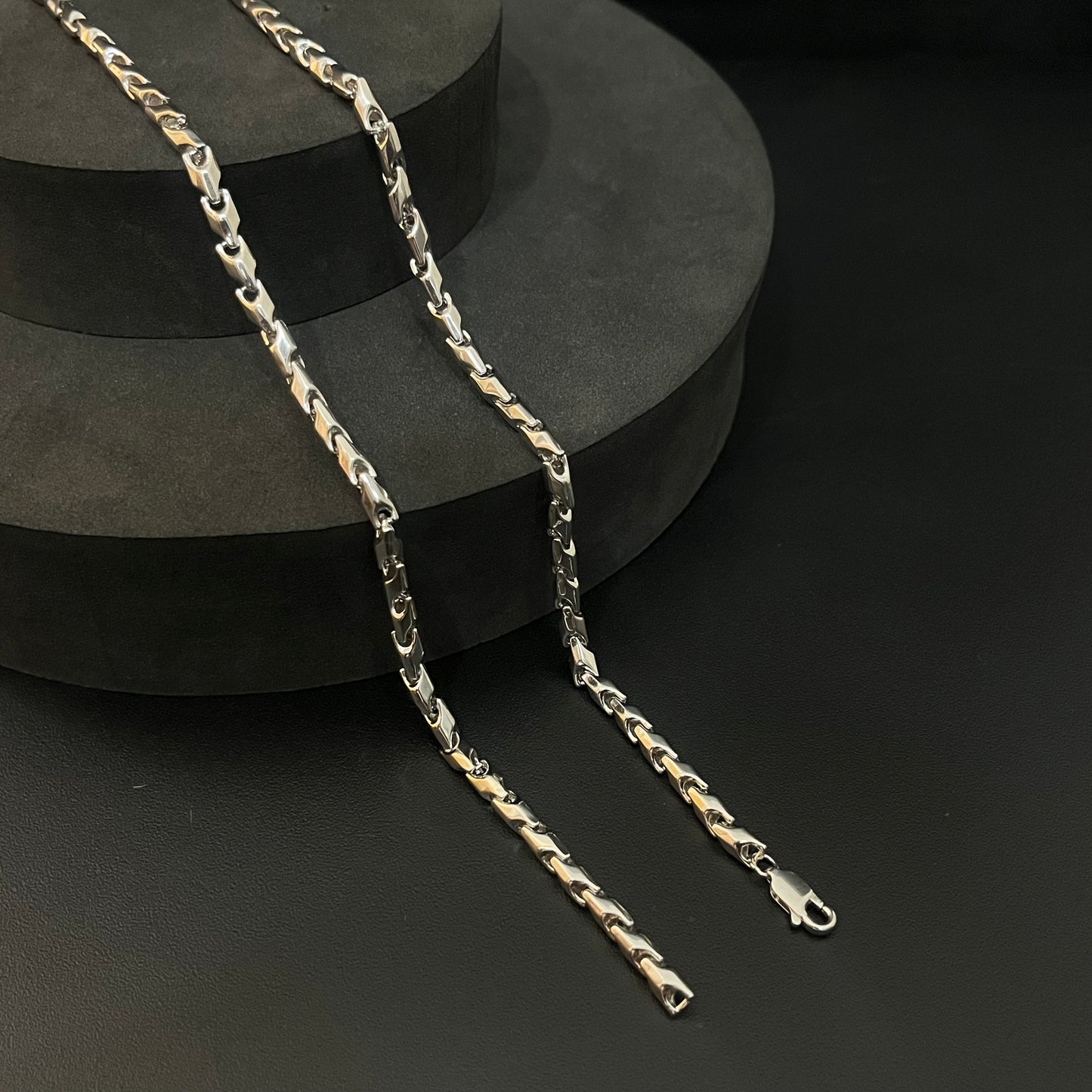 Silver Mens Chain Bullet Bahubali