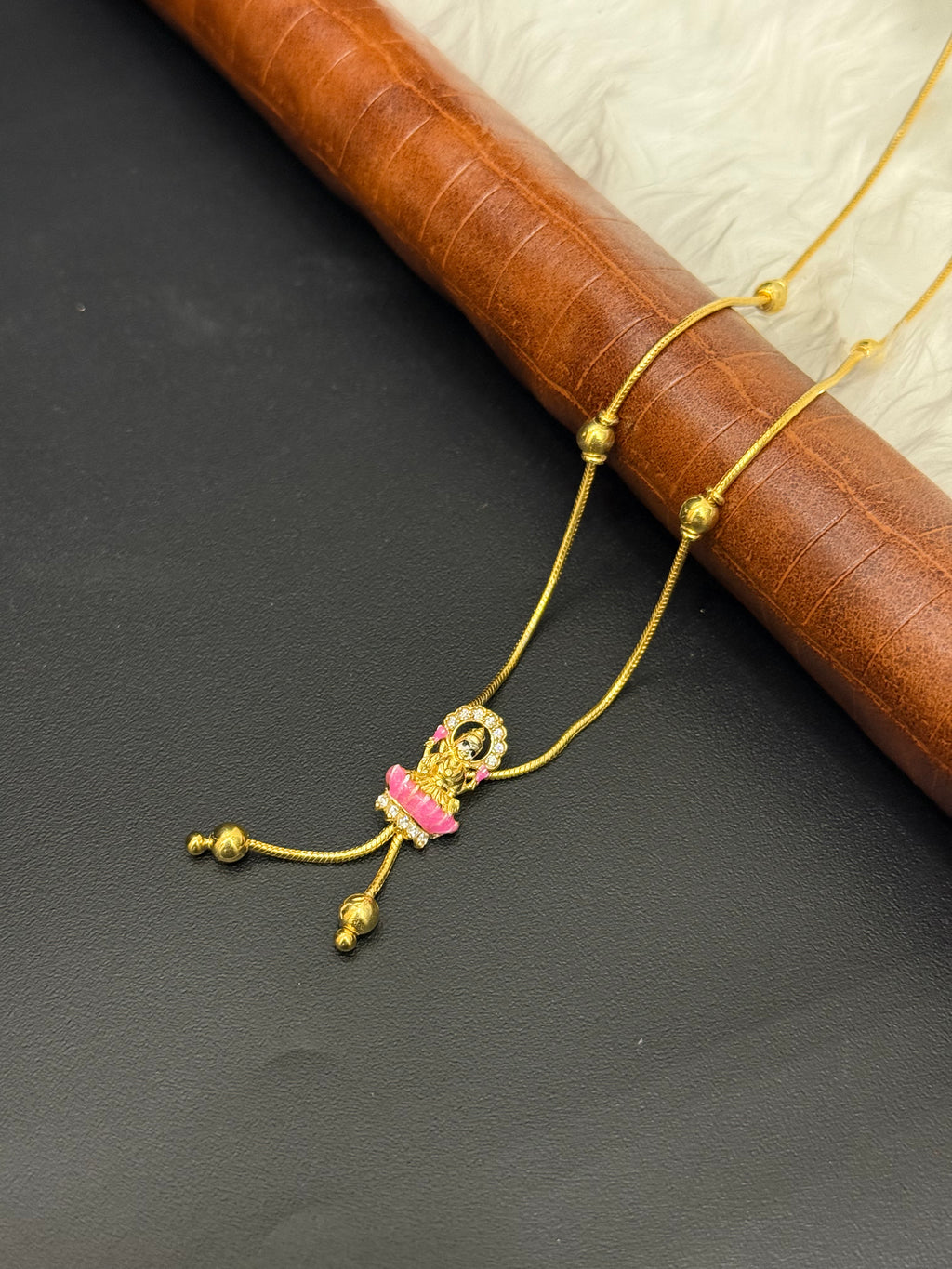 Ladies Pendant Chain 9