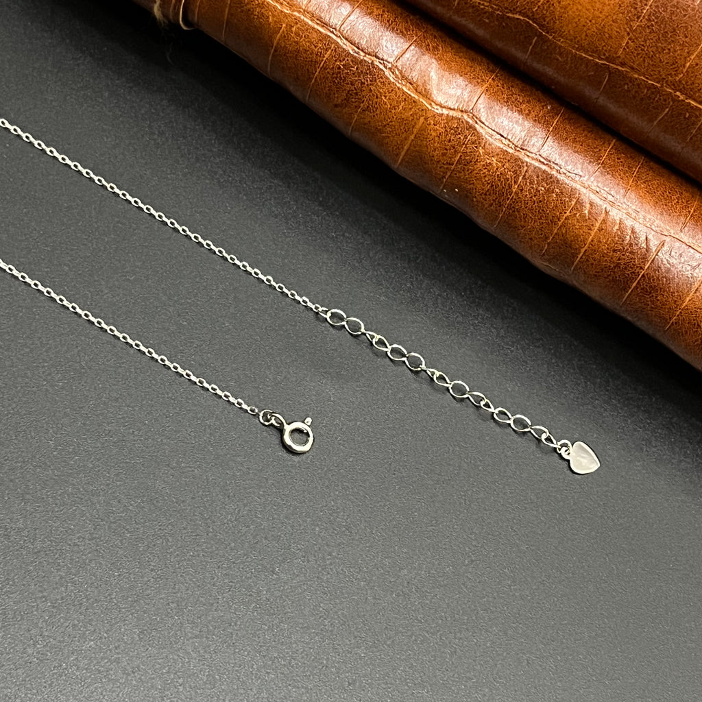 Silver Ladies Pendant Chain Graceful Petals Luna Drop 925