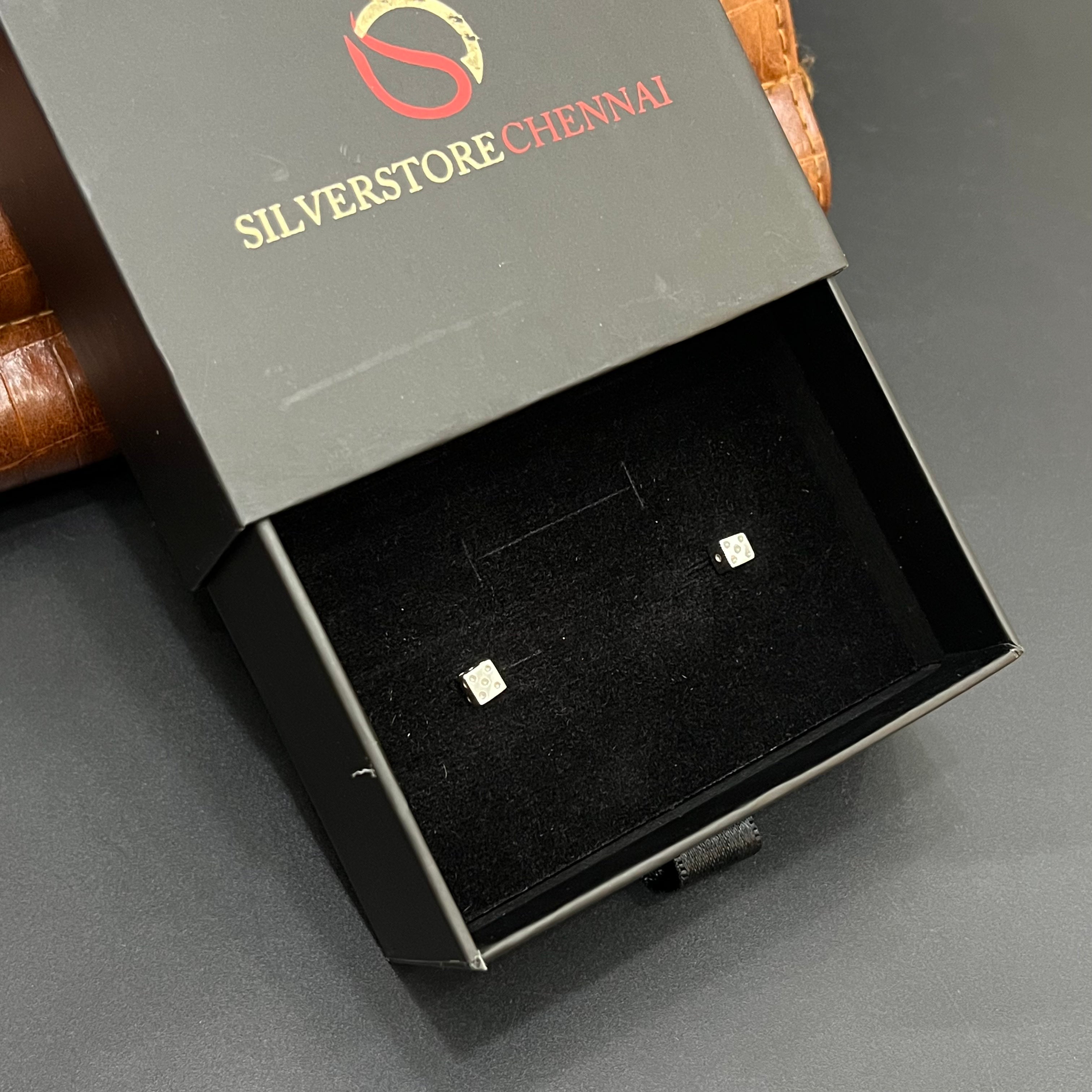 Silver Ladies Stud Hammer Crescent 925