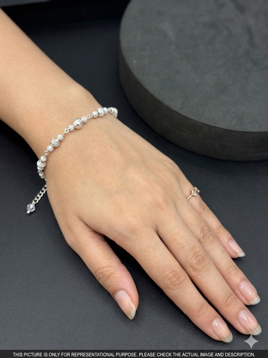 Silver Ladies Bracelet CNC Balls C06