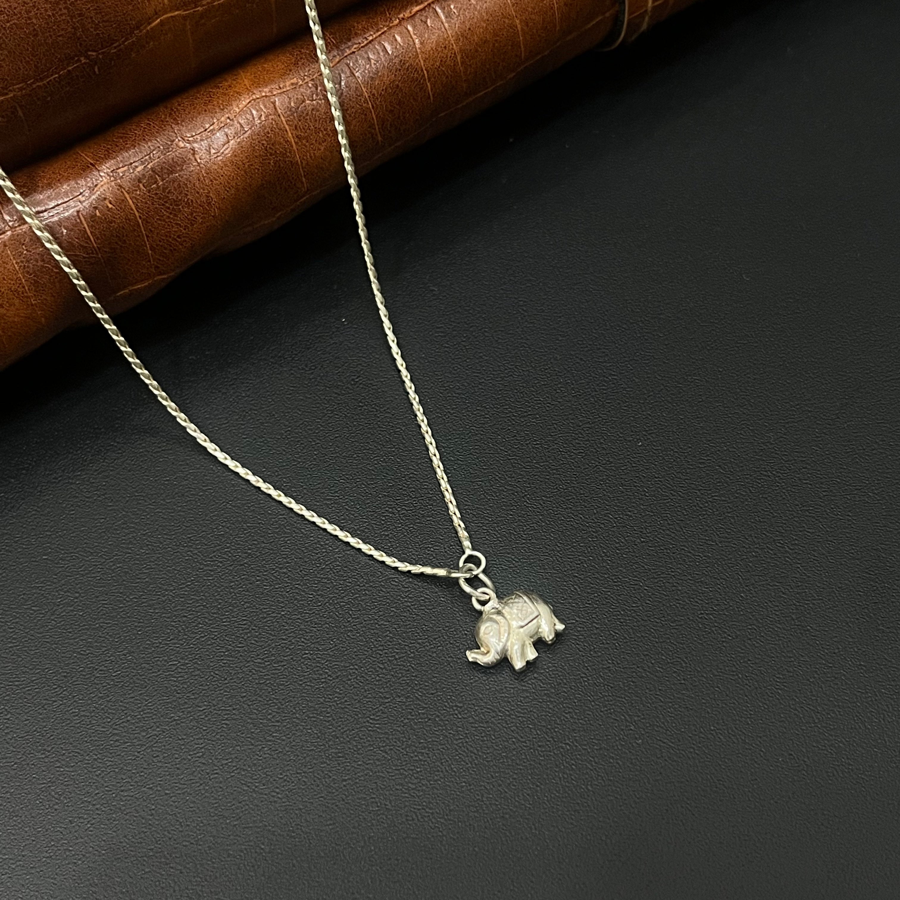 Silver Ladies Chain Cute Elephant