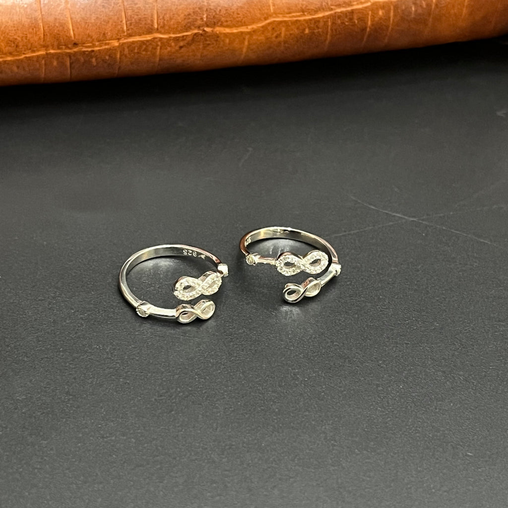Silver Ladies Toe Ring Dual Infinity 925