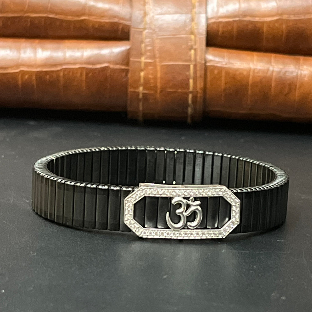 Silver Mens Flexible Bracelet OM HEXO 925