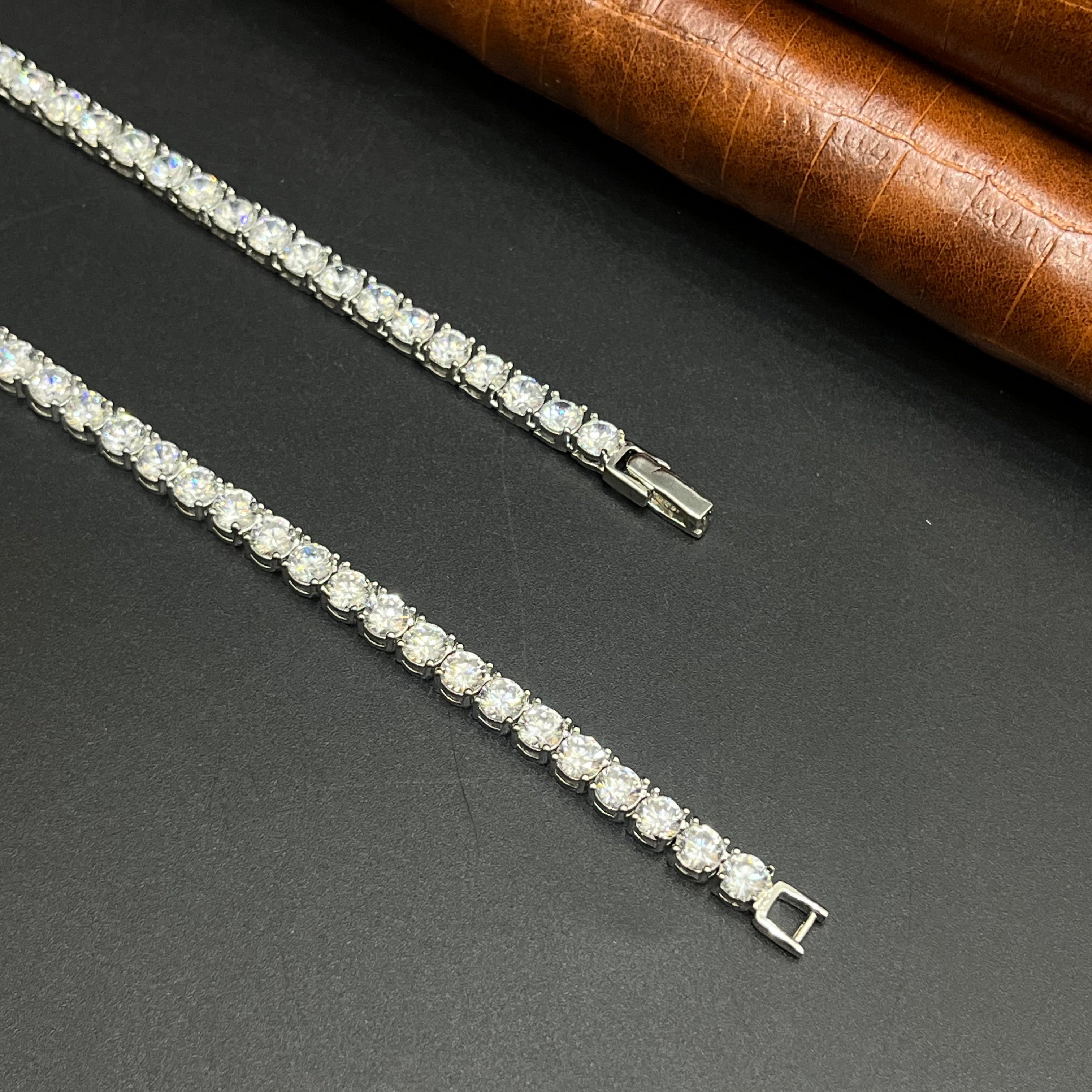Silver Mens Tennis Chain Elegant Floral Crystal Link M01 925