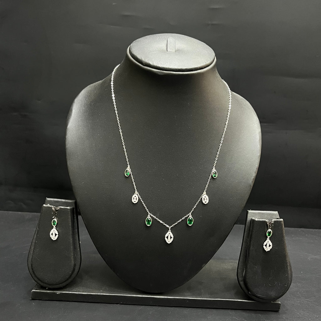 Silver Ladies Pendant Chain Set Green Crystal Floral Drop 925