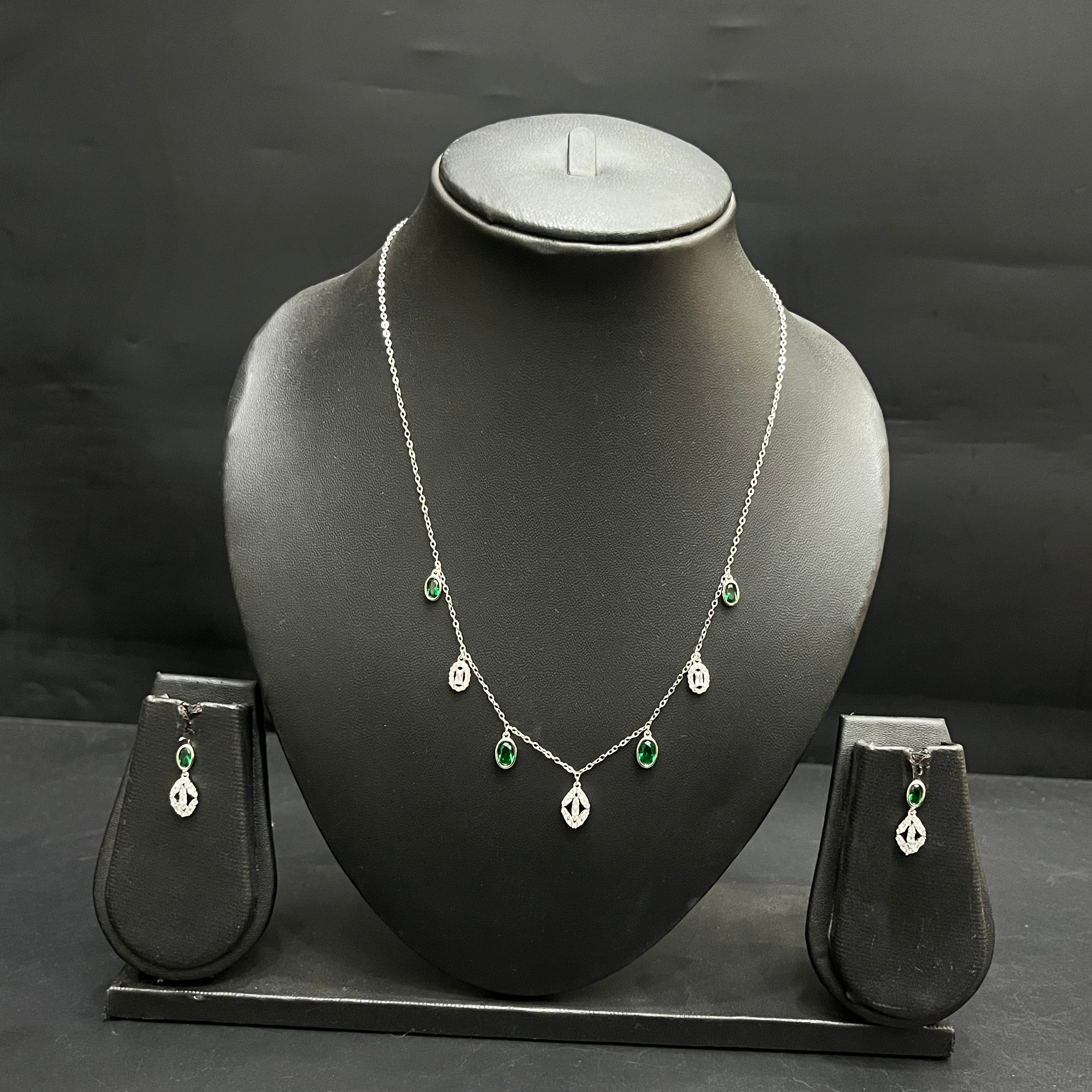 Silver Ladies Pendant Chain Set Green Crystal Floral Drop 925