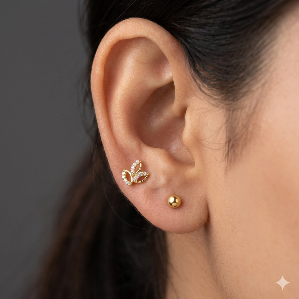 Gold Second stud 3 Petal Stones