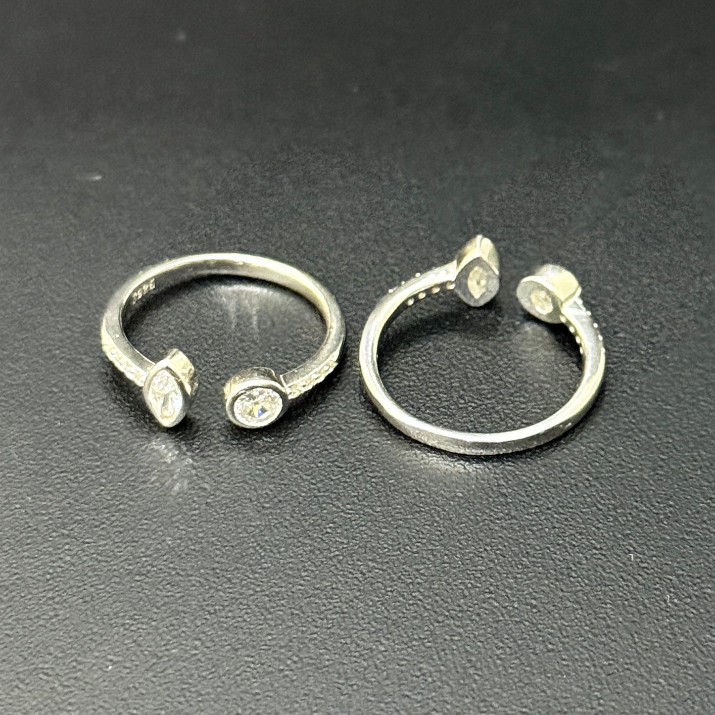 Silver Ladies Toe Rings Oval AD SS