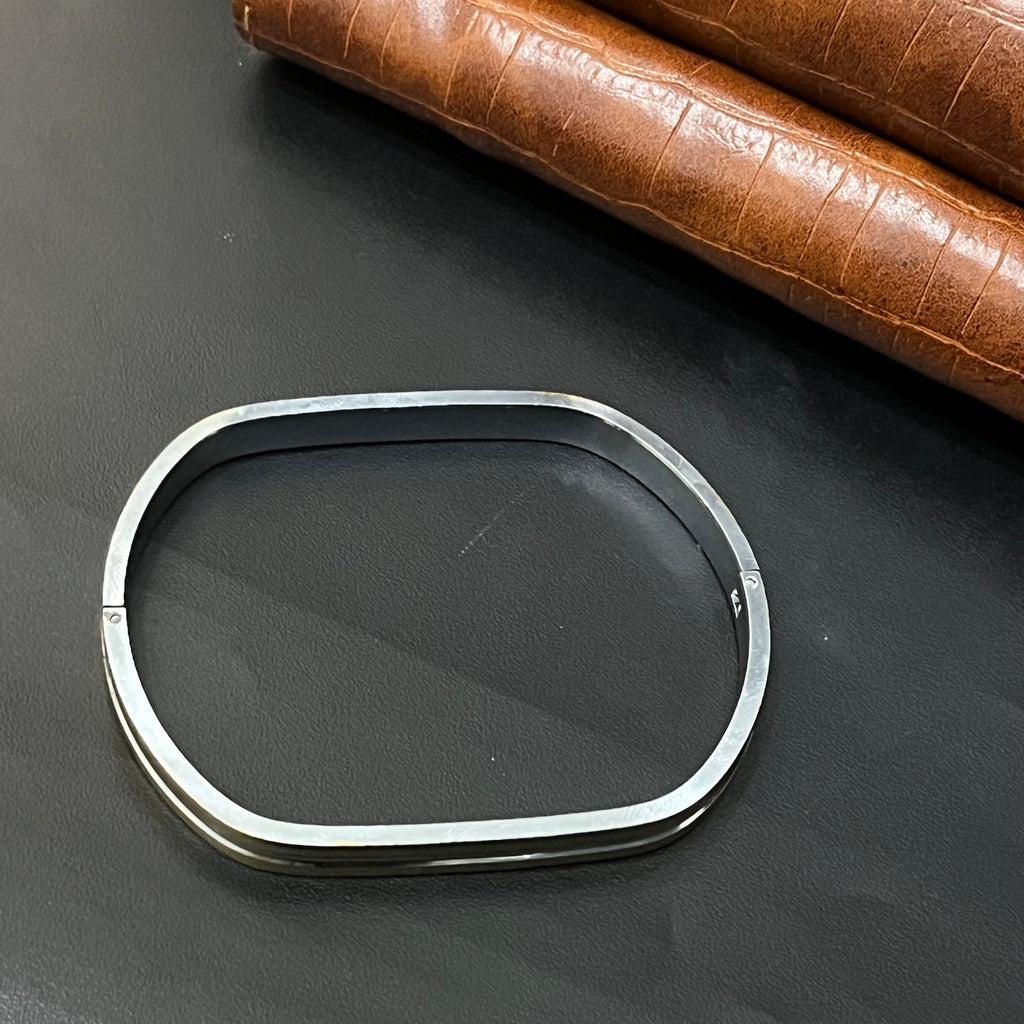 Silver kada Unisex Oval Dual tone K6