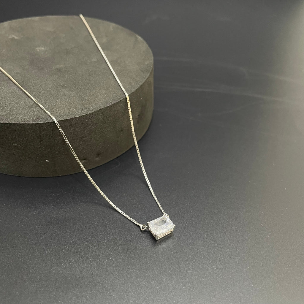 Silver Ladies Pendant Chain White Square Stone Sparkel 925