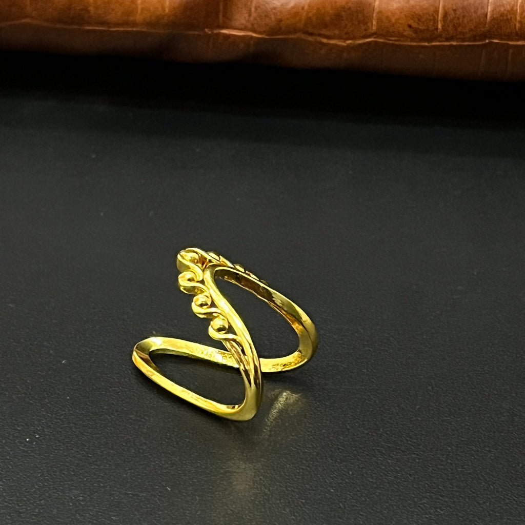 Silver Vanki Ring Gold Finished V04