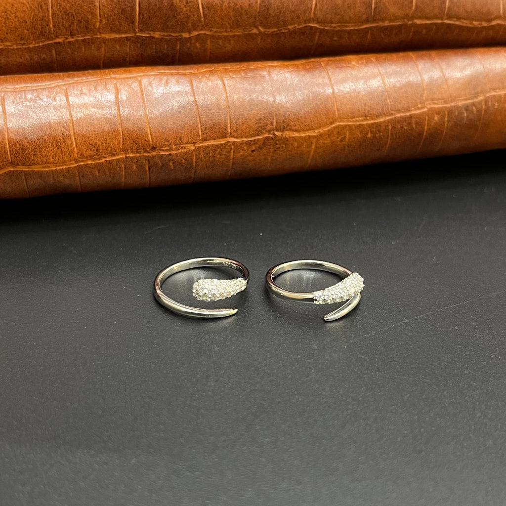 Silver Ladies Toe Rings Slim Snake  925