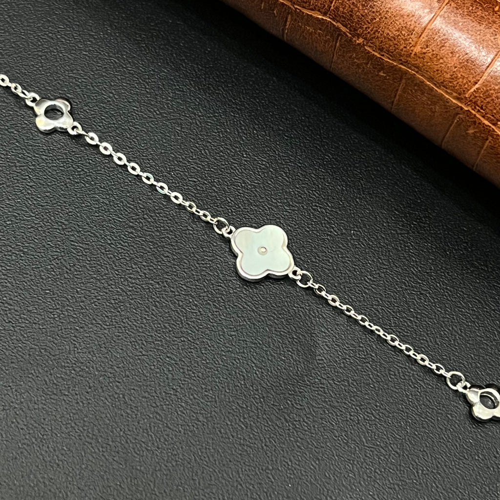 Silver Ladies Bracelet Clover SS
