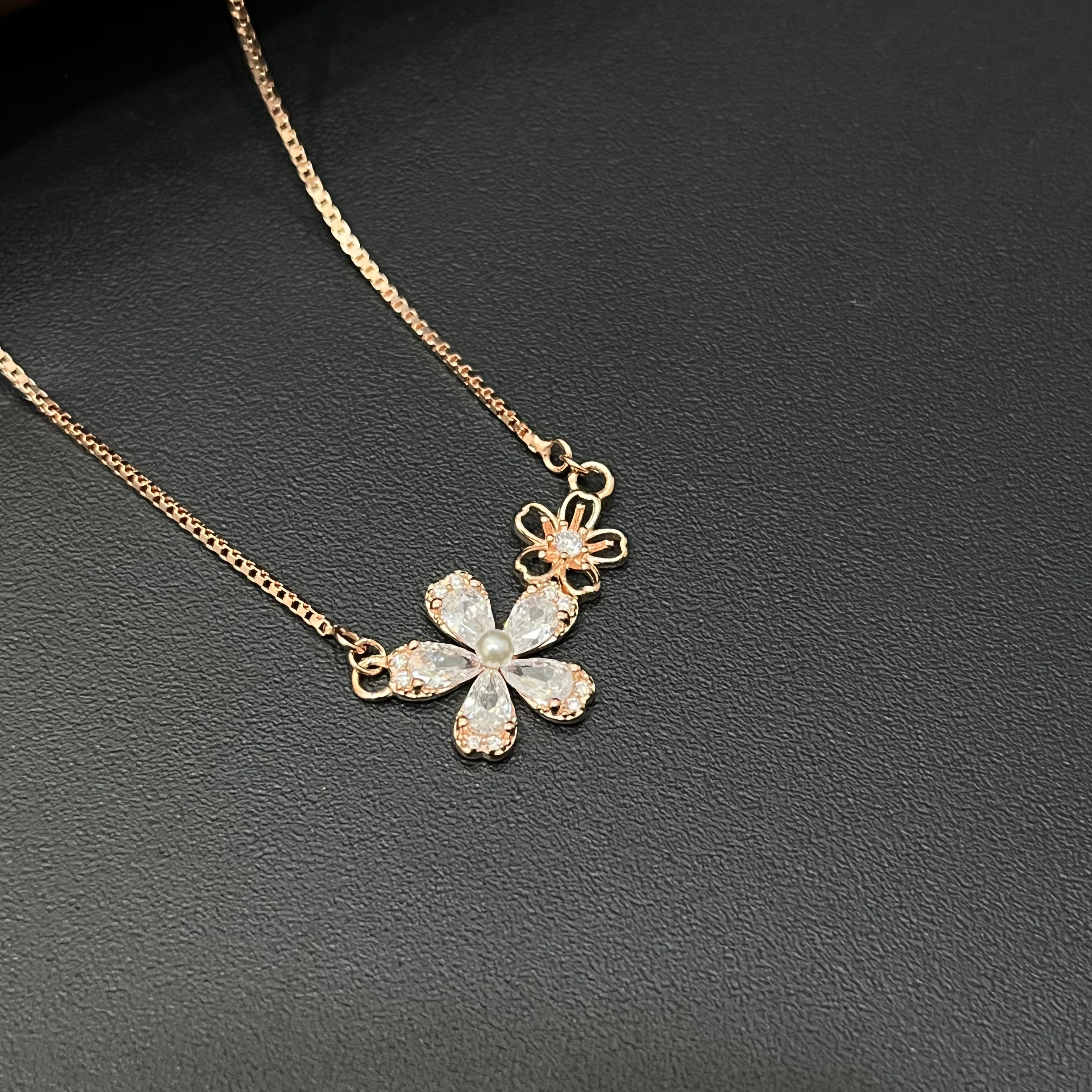 Silver Ladies Chain Petal Cz