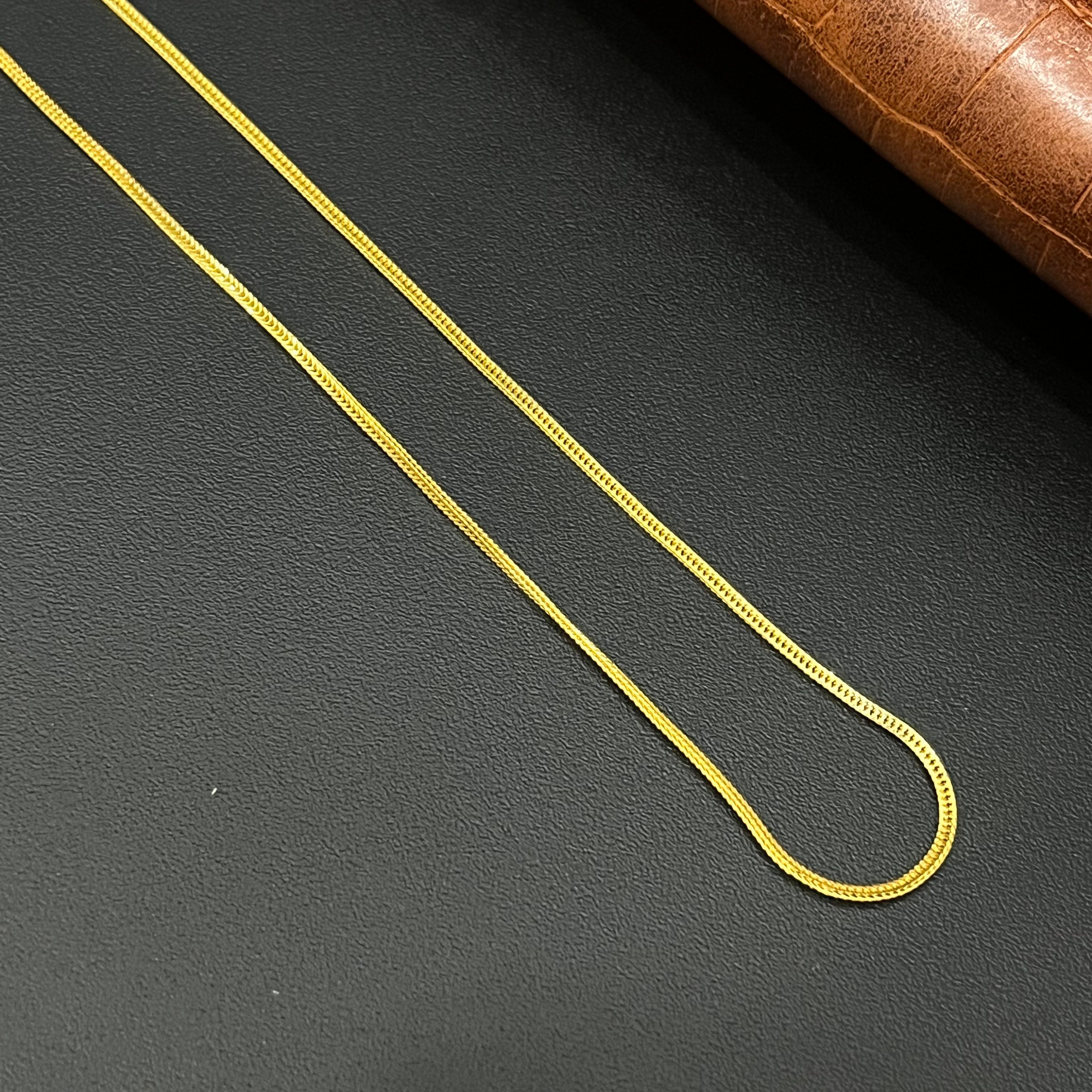 Ladies Gold Flat Chain