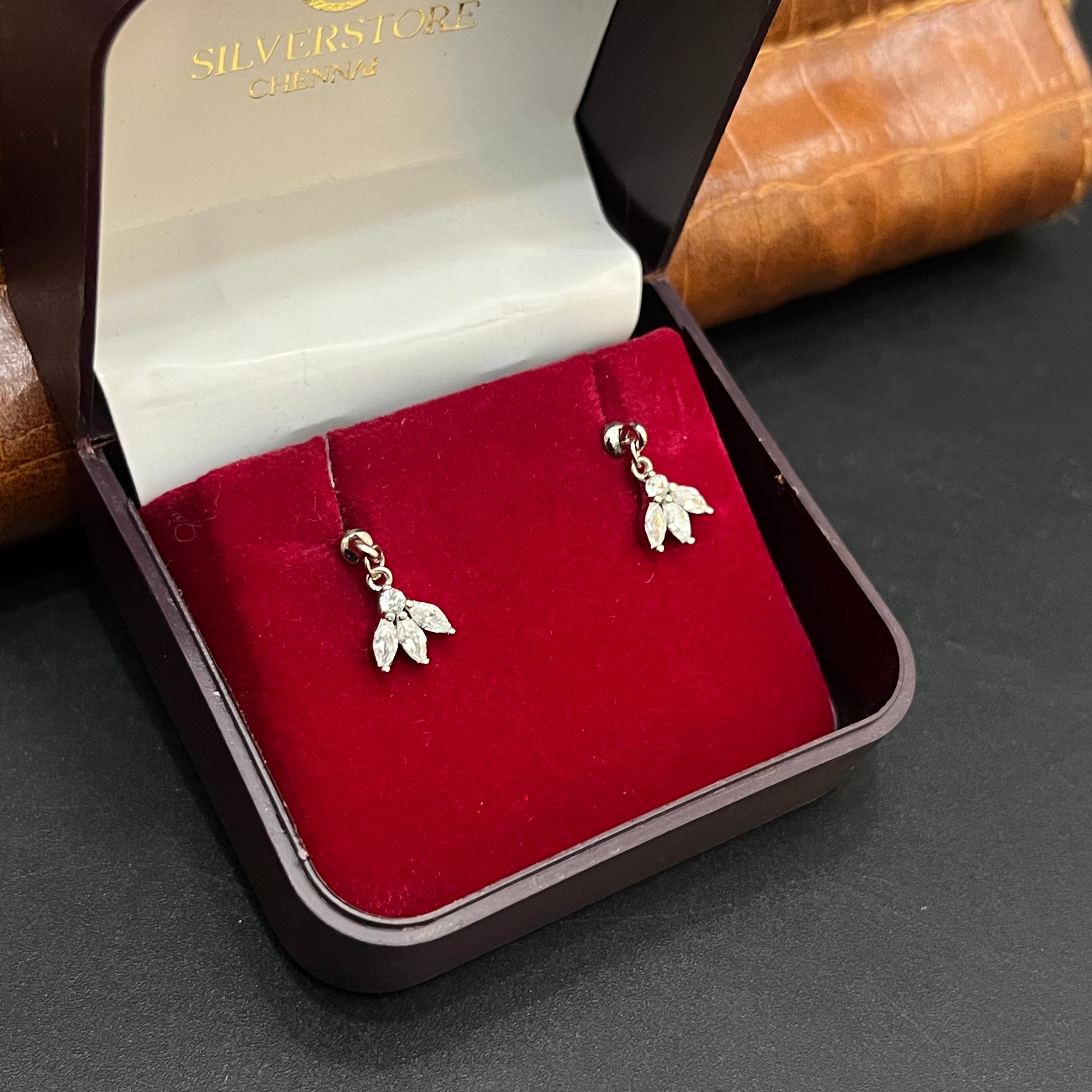 Silver Ladies Bugdi Petal Crystal 925
