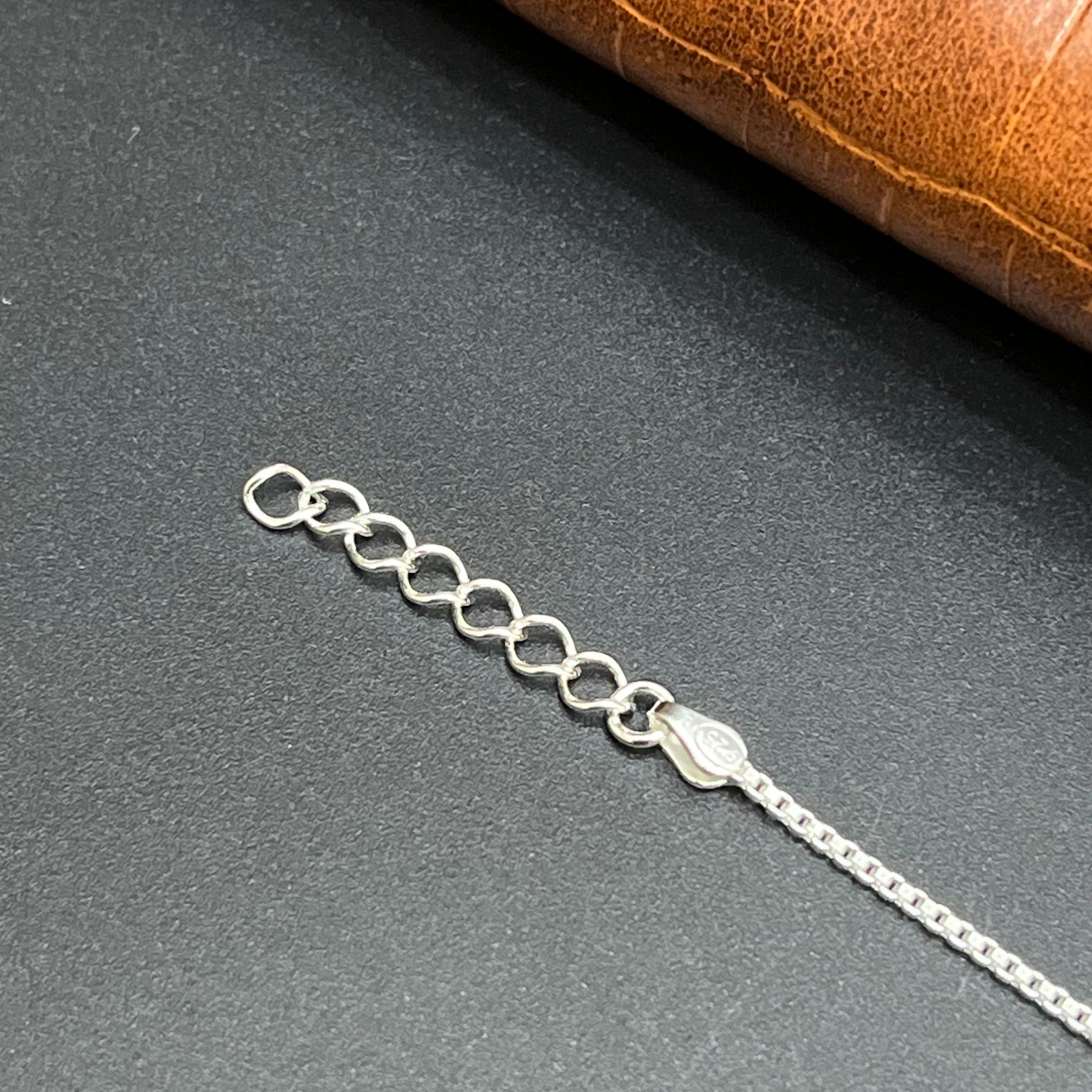 Silver Customised Kids Bracelet Cute Teddy Bear Charms With Beeds 925