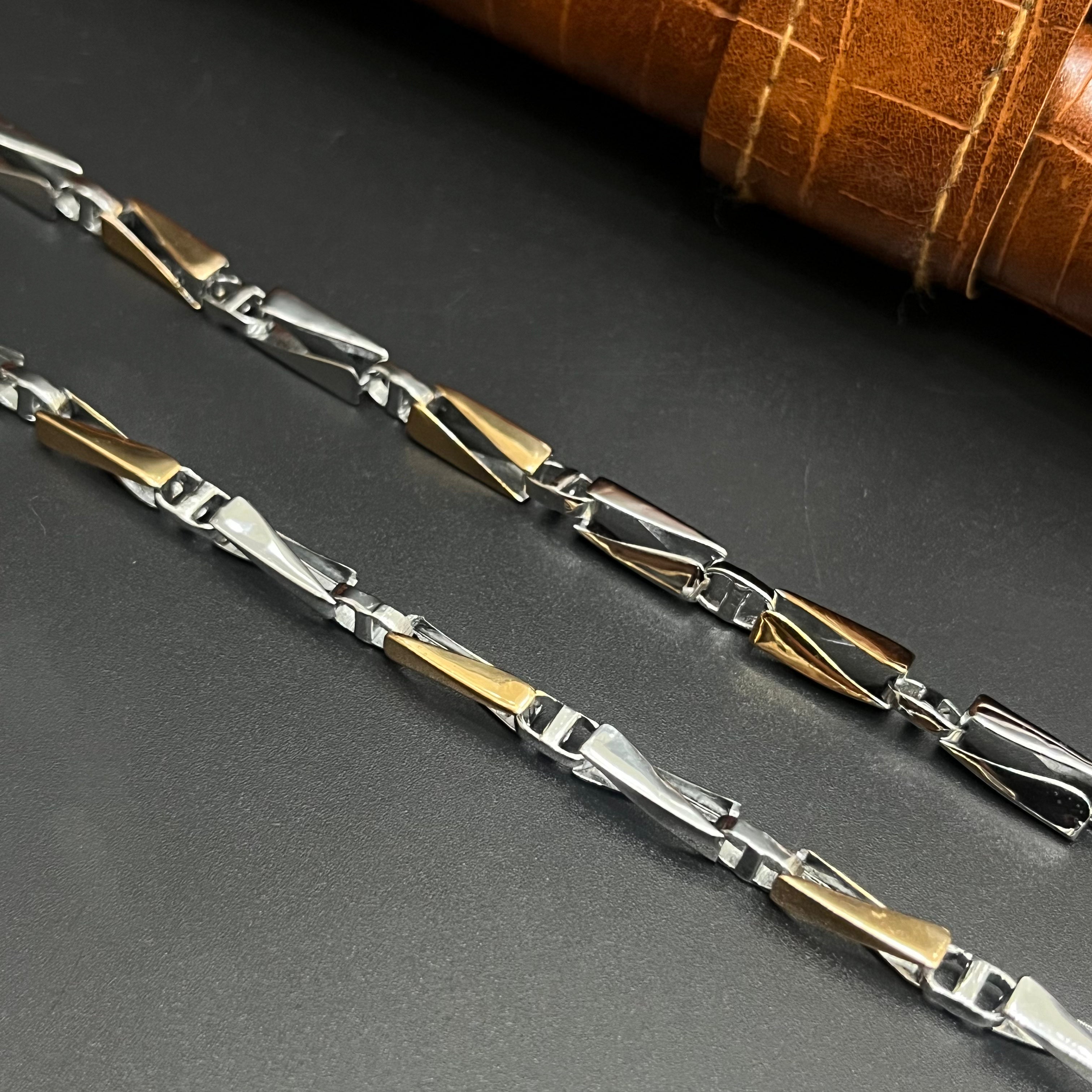 Silver Mens Chain Dual Tone Royale Twisted Lock Link 925