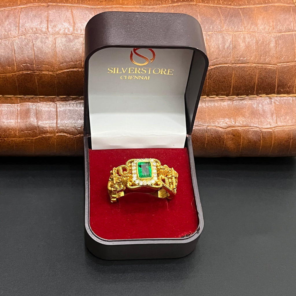 Silver Mens Ring Traditional Antique Emerald Green Lord Krishna Art Gold Finish M01 925