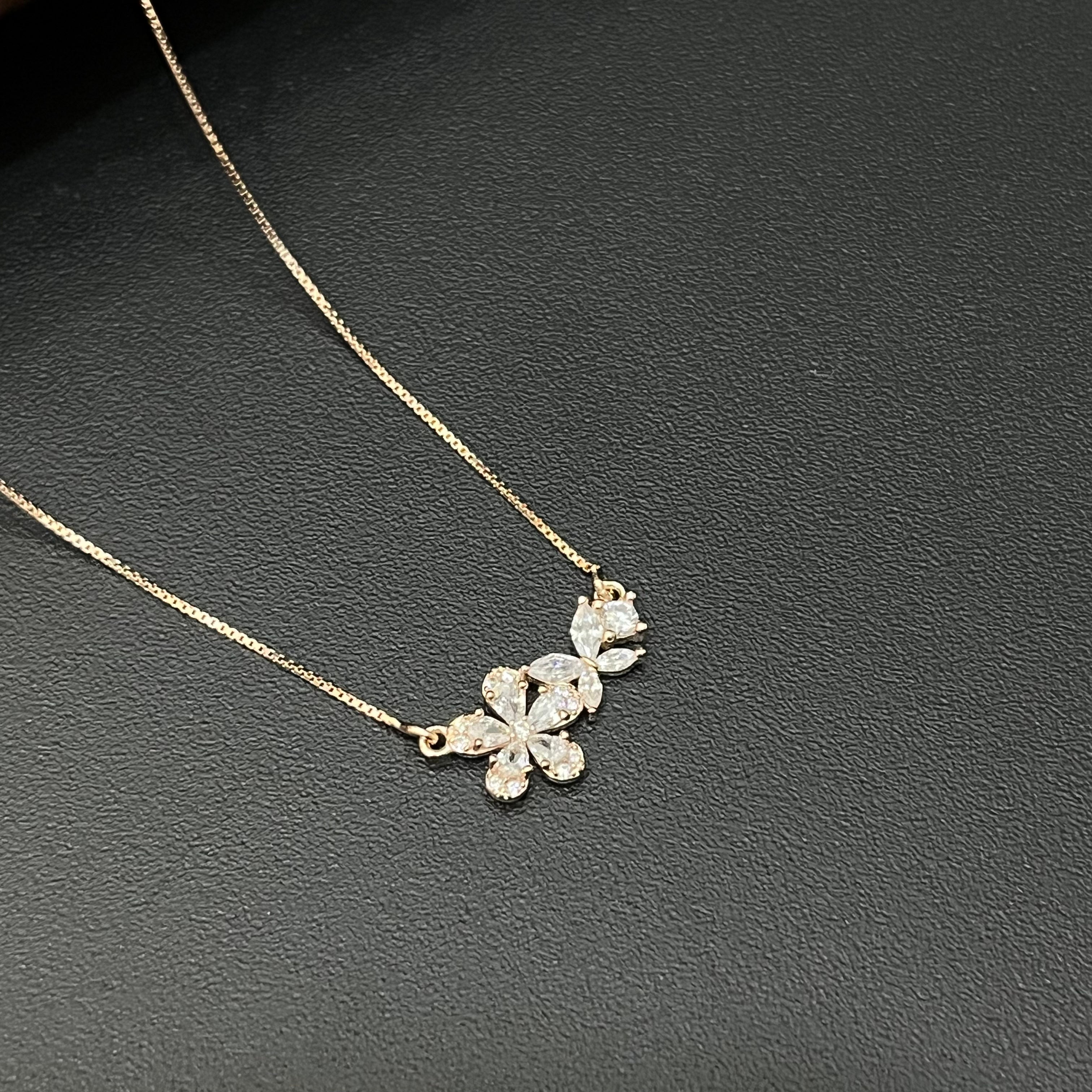 Silver Ladies Chain Petal Multi Rosegold
