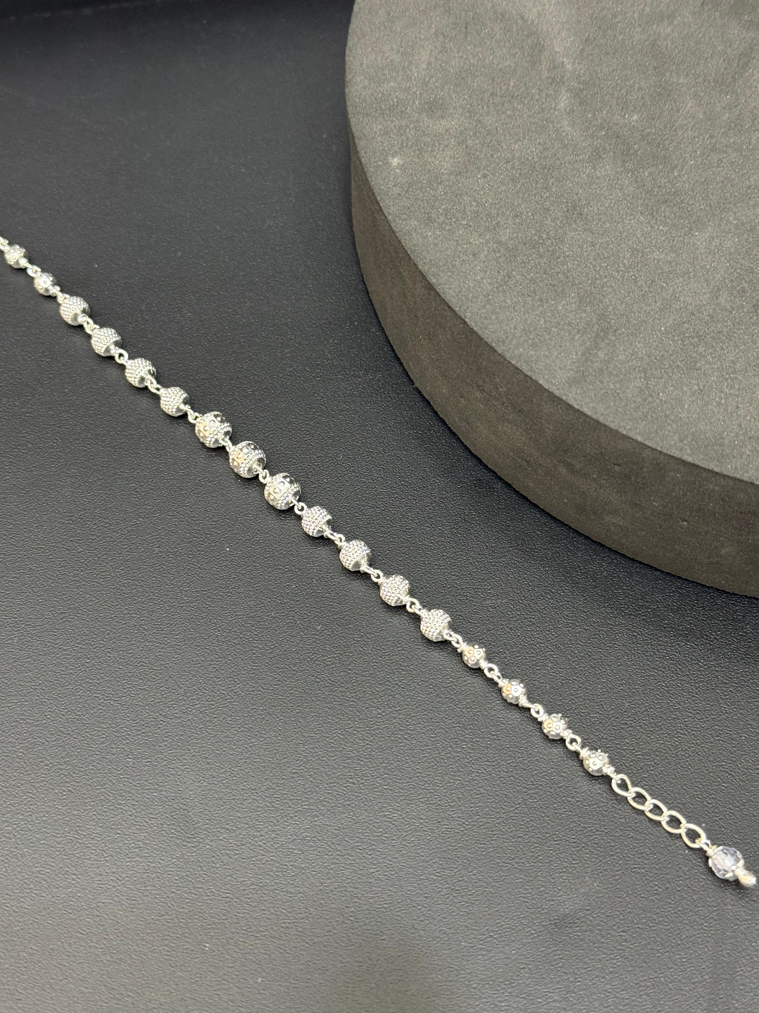 Silver Ladies Bracelet CNC Balls C02