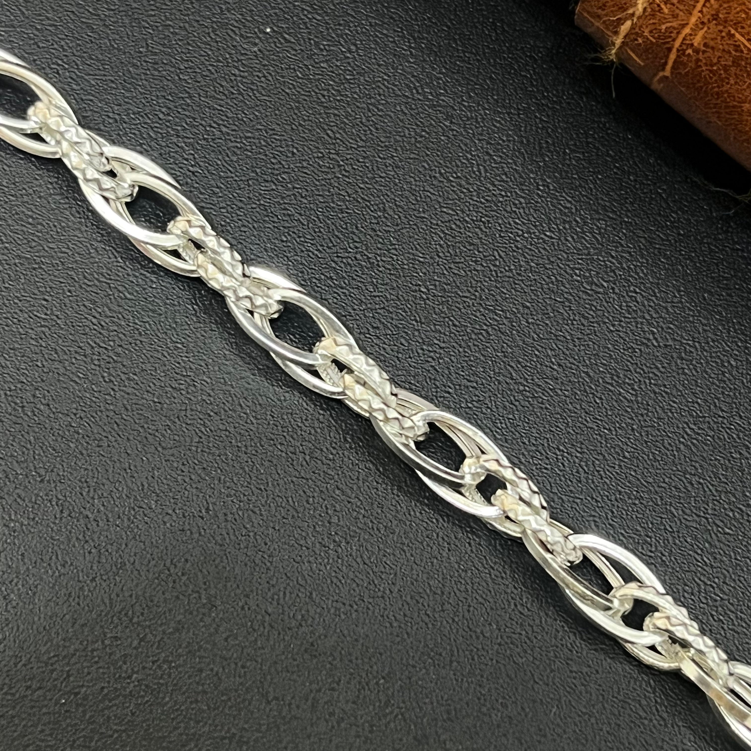 Silver Mens Chain 8