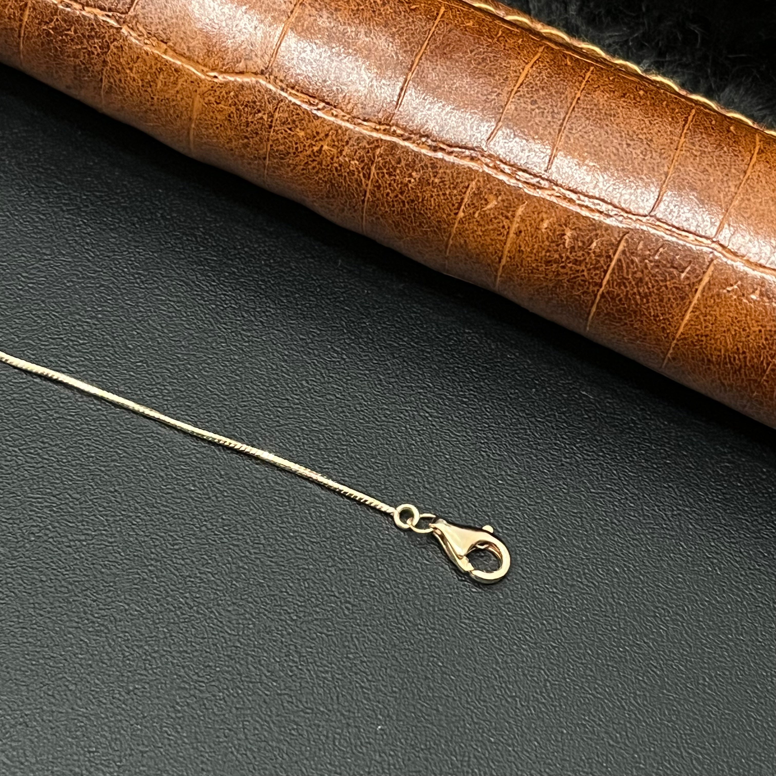 Silver Ladies Bracelet  3 Pearl Stones RG