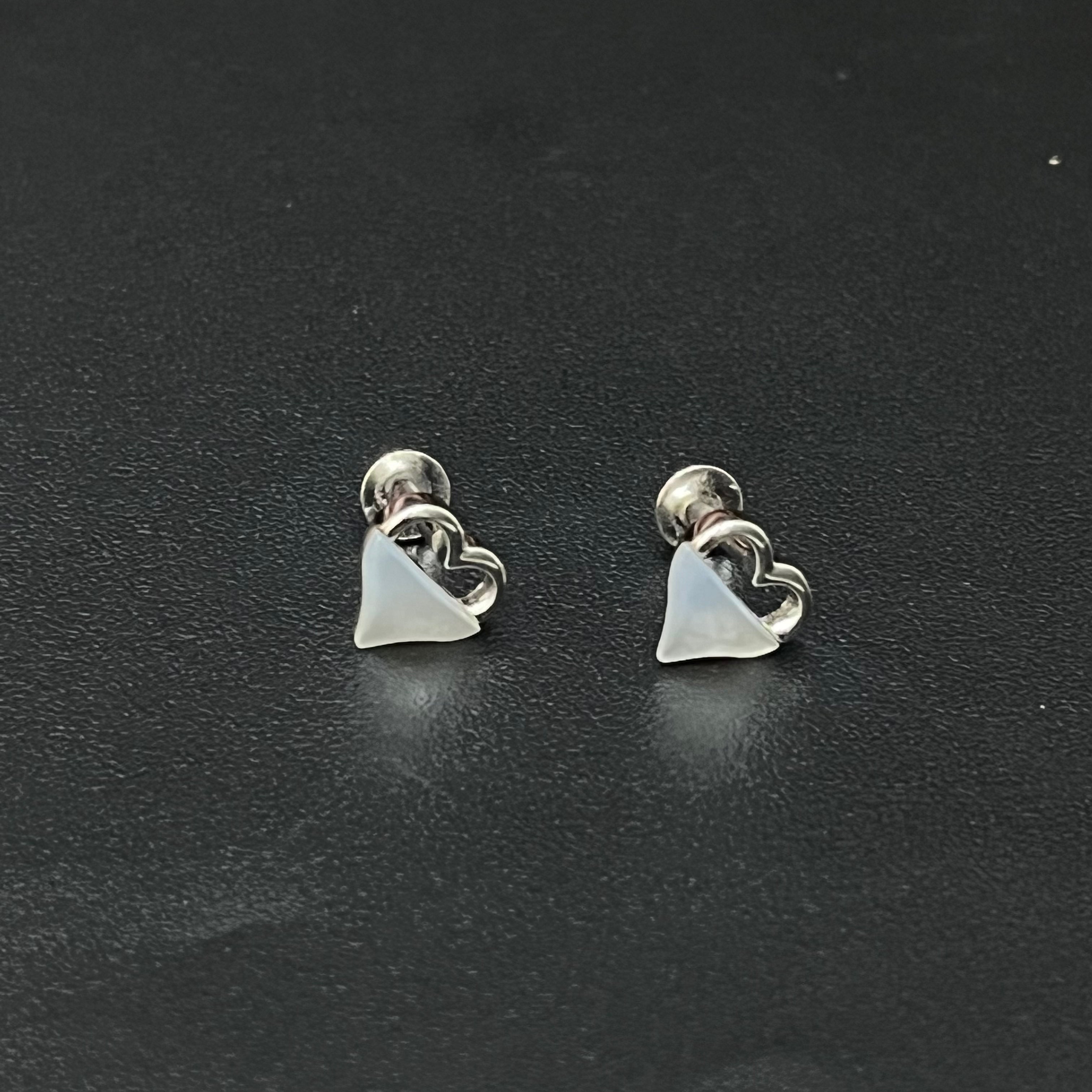 Silver Ladies Stud Heart RG