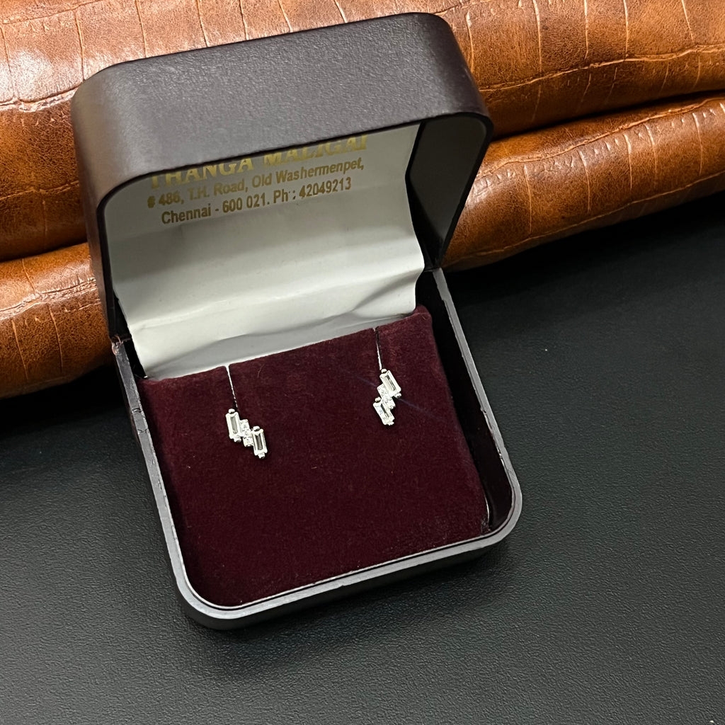 Silver Ladies Stud 3 Step White Square