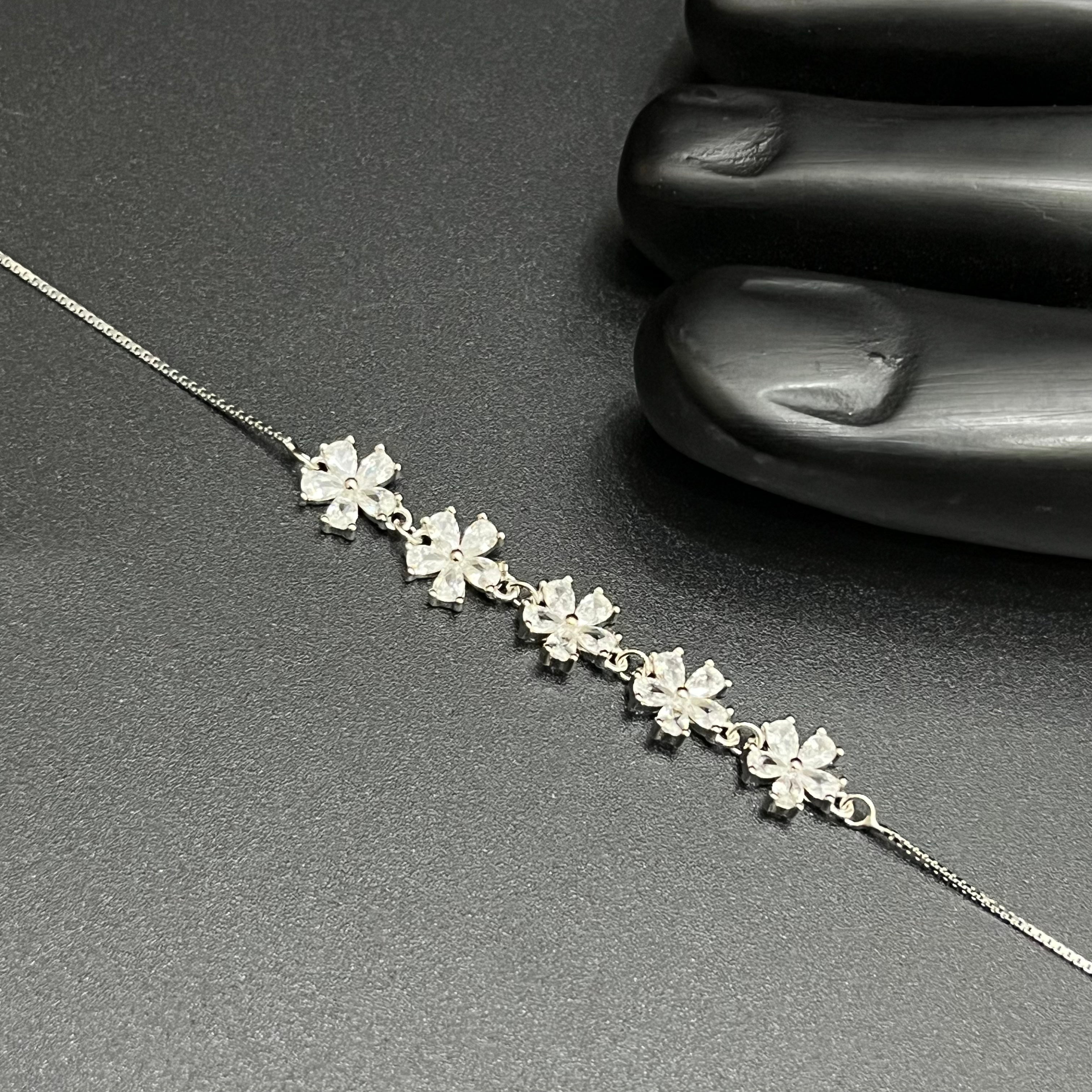 Silver Ladies Anklet Graceful Blossom Luxe M01 925