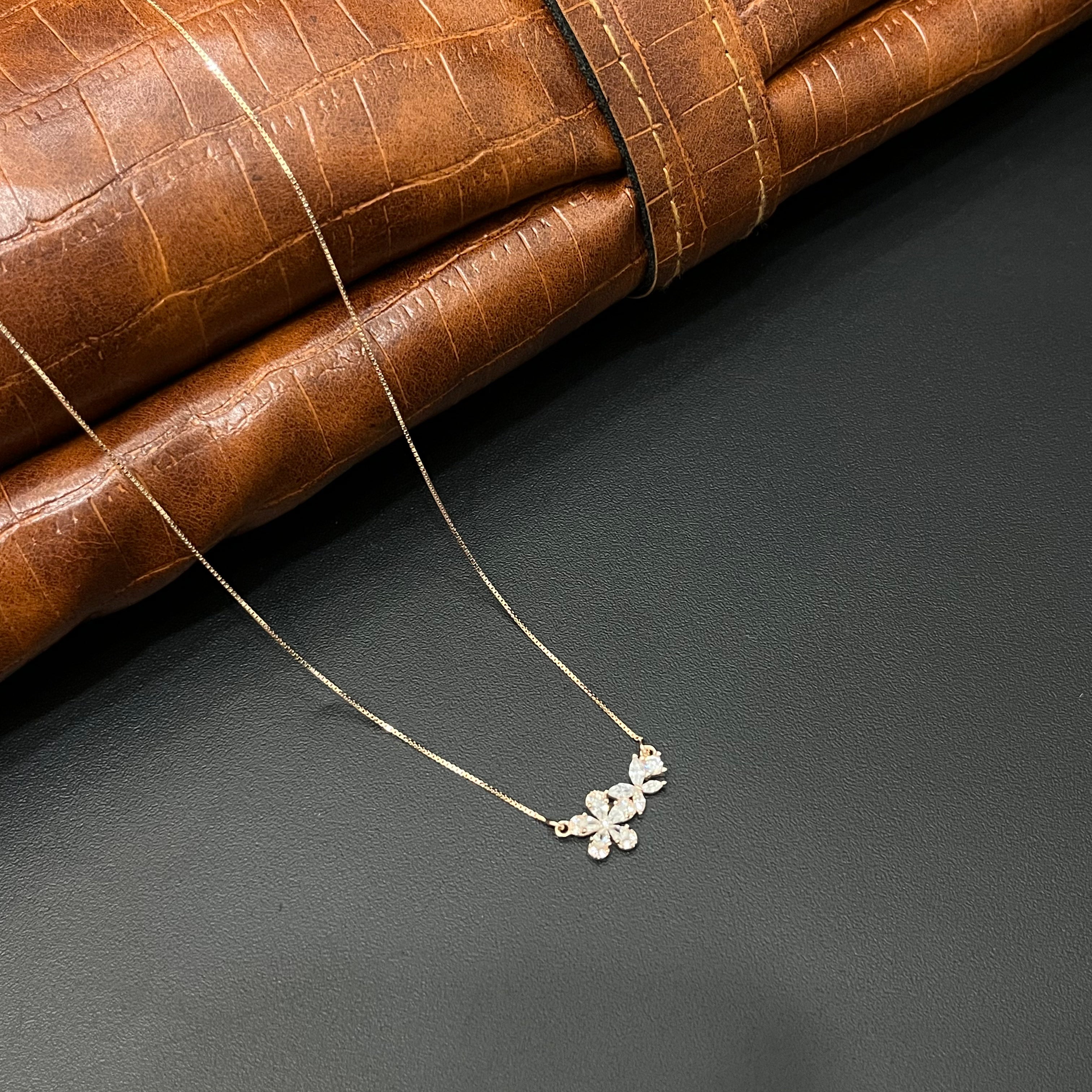 Silver Ladies Chain Petal Multi Rosegold