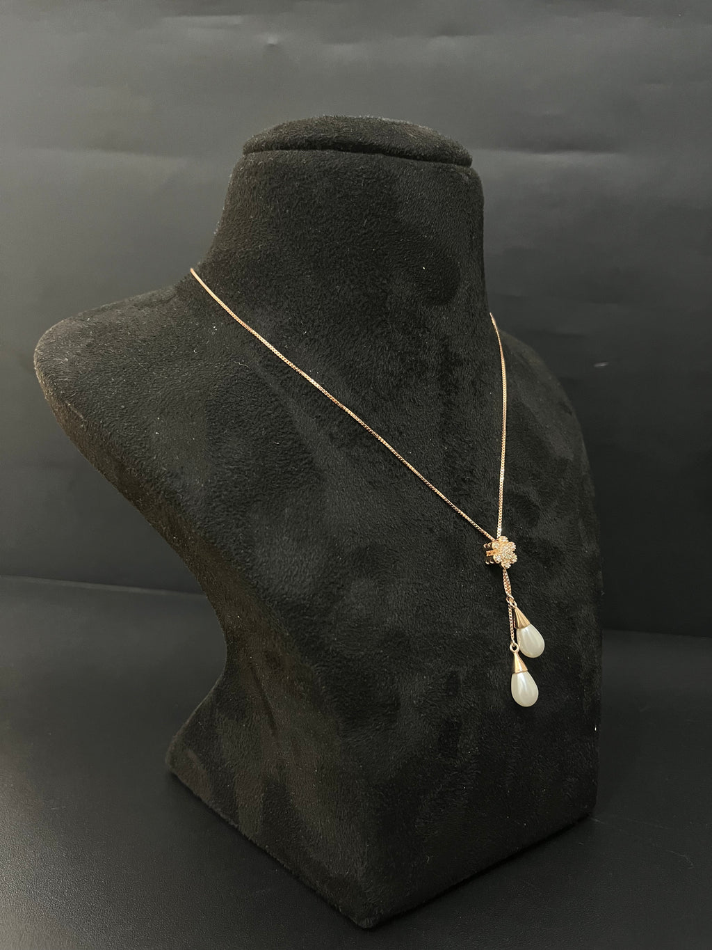 Silver Ladies Pendant Chain Floral Rg