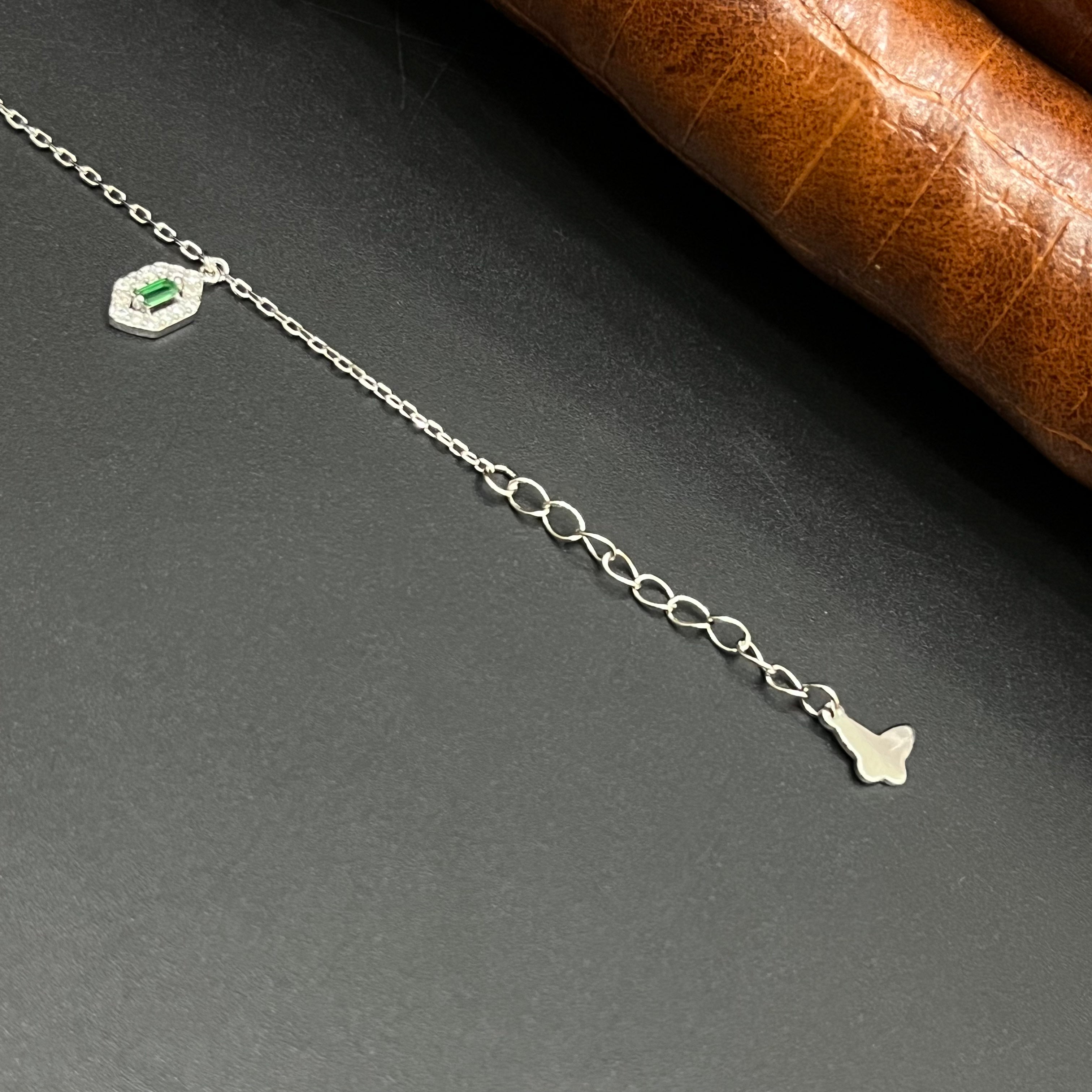Silver Ladies Bracelet Royal Emerald Leaf Drop 925