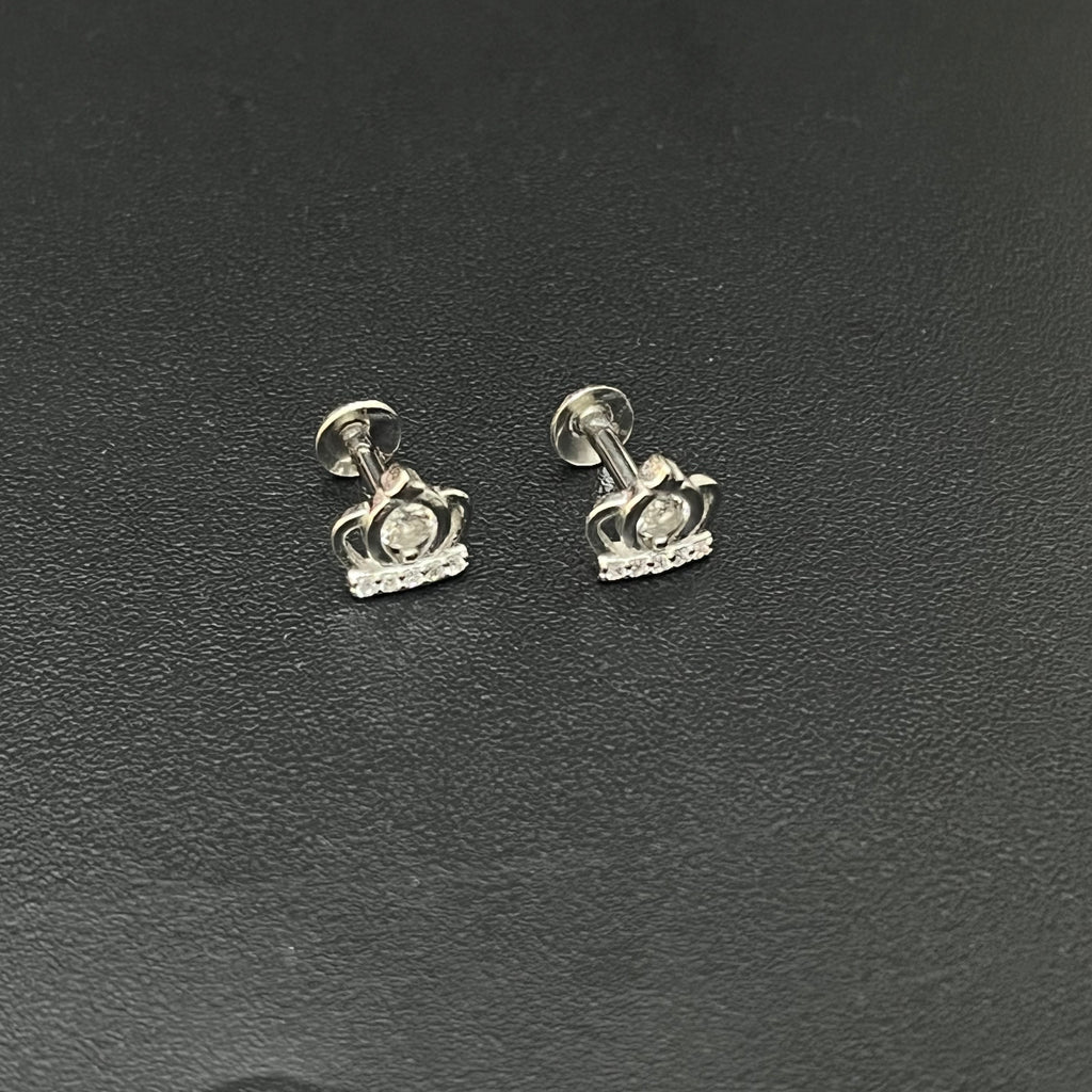 Silver Ladies Stud Queen White Stone